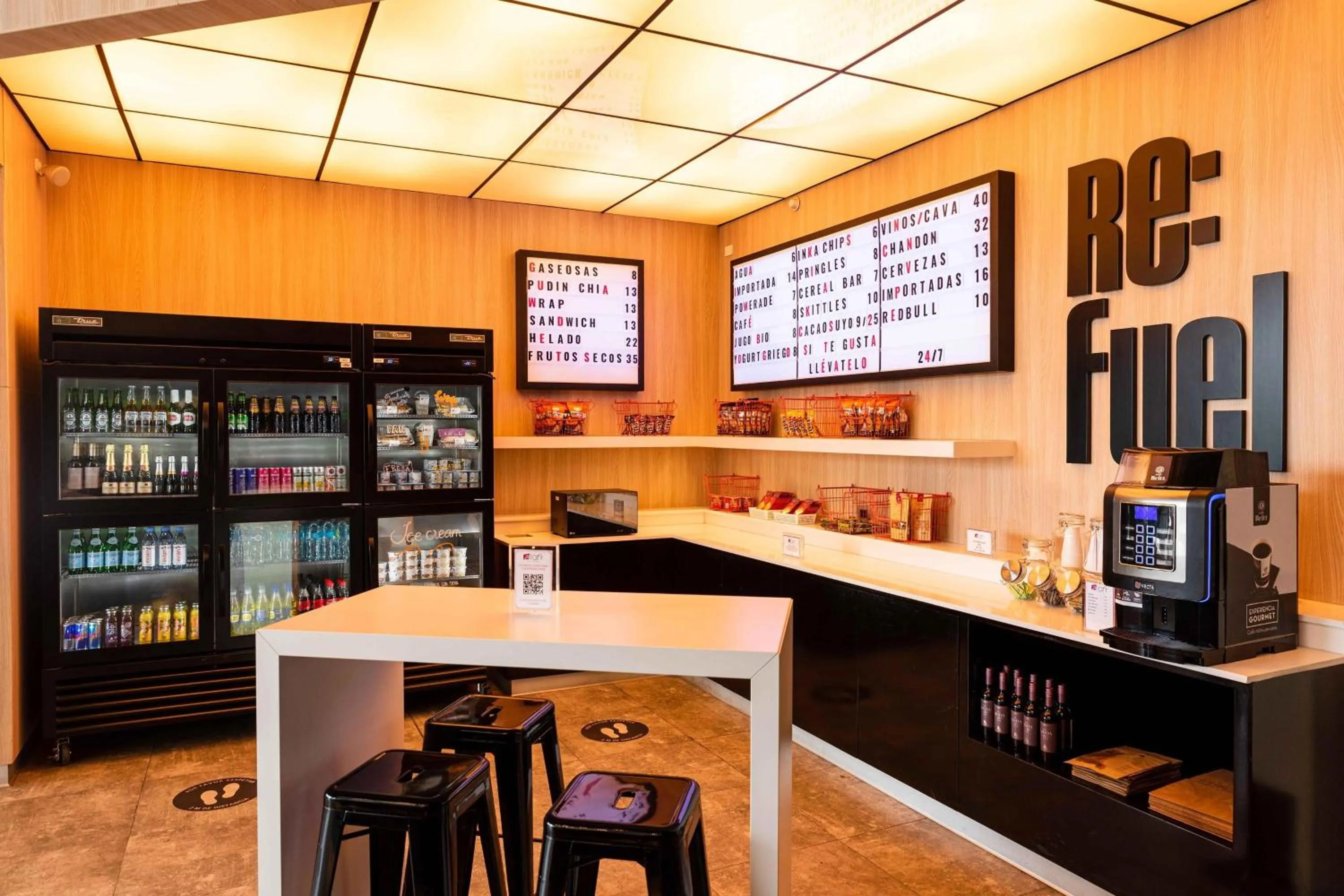 Restaurant/places to eat in Aloft Lima Miraflores