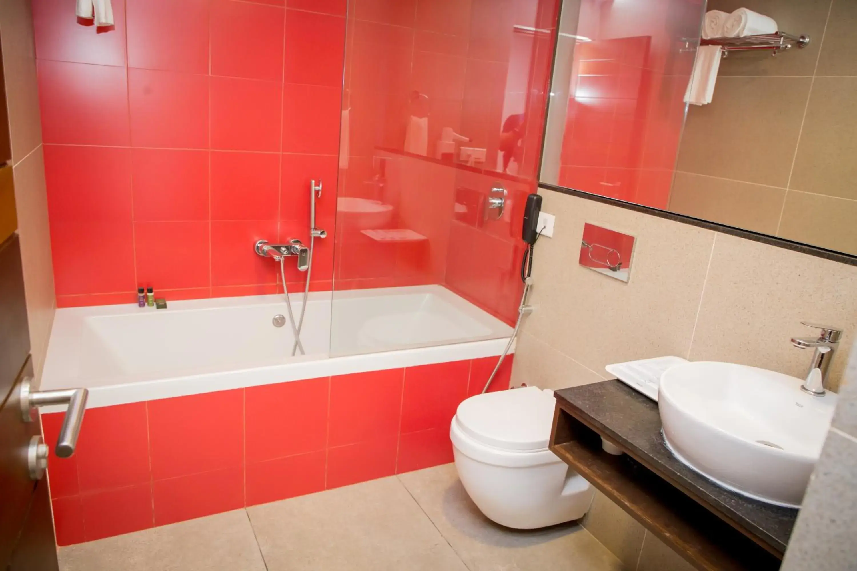 Deluxe Double Room with Bath in SinQ Prive Deluxe Double Room with Bath in SinQ Prive