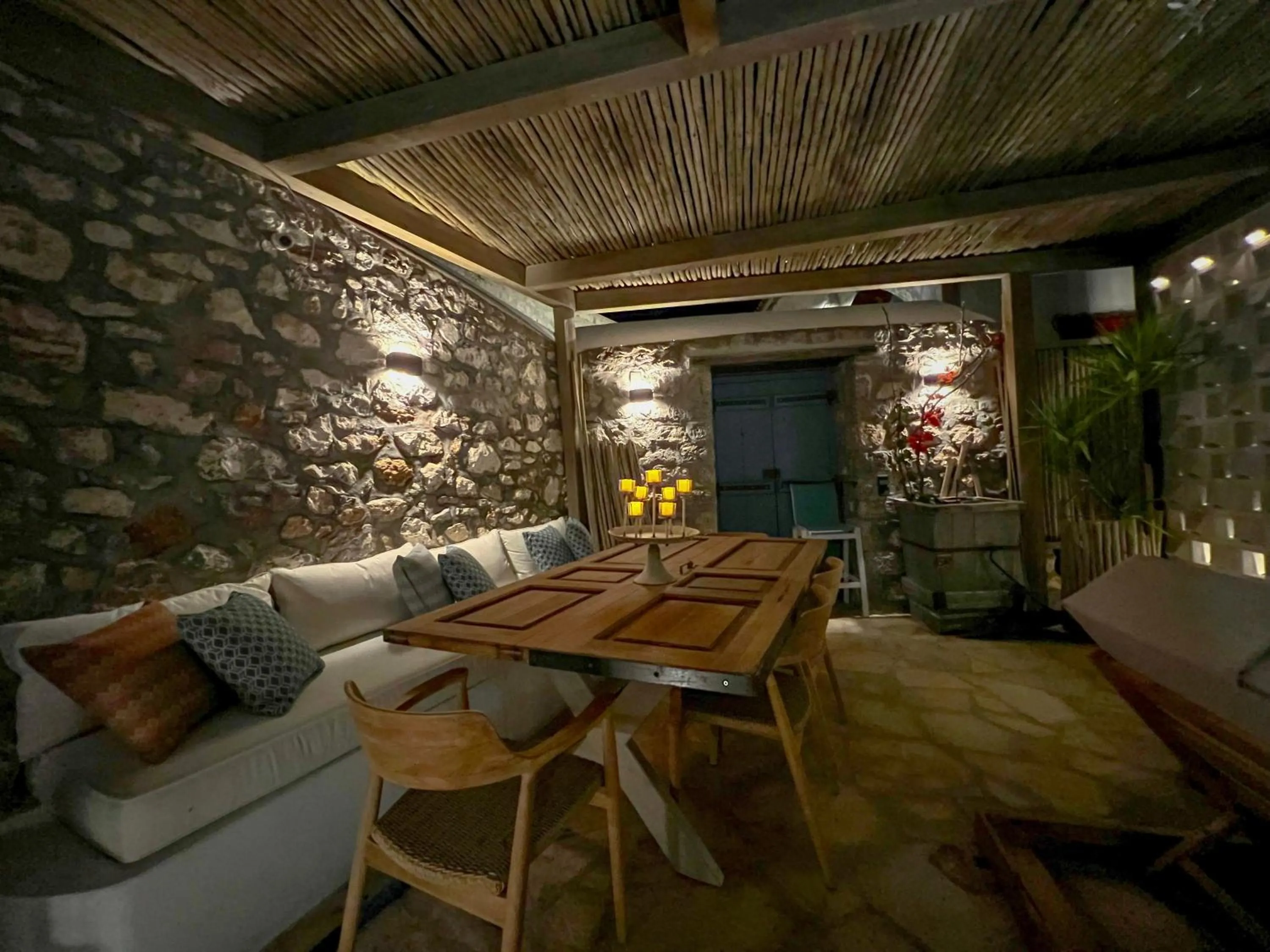 Property building in PortaDelMare deluxe suites