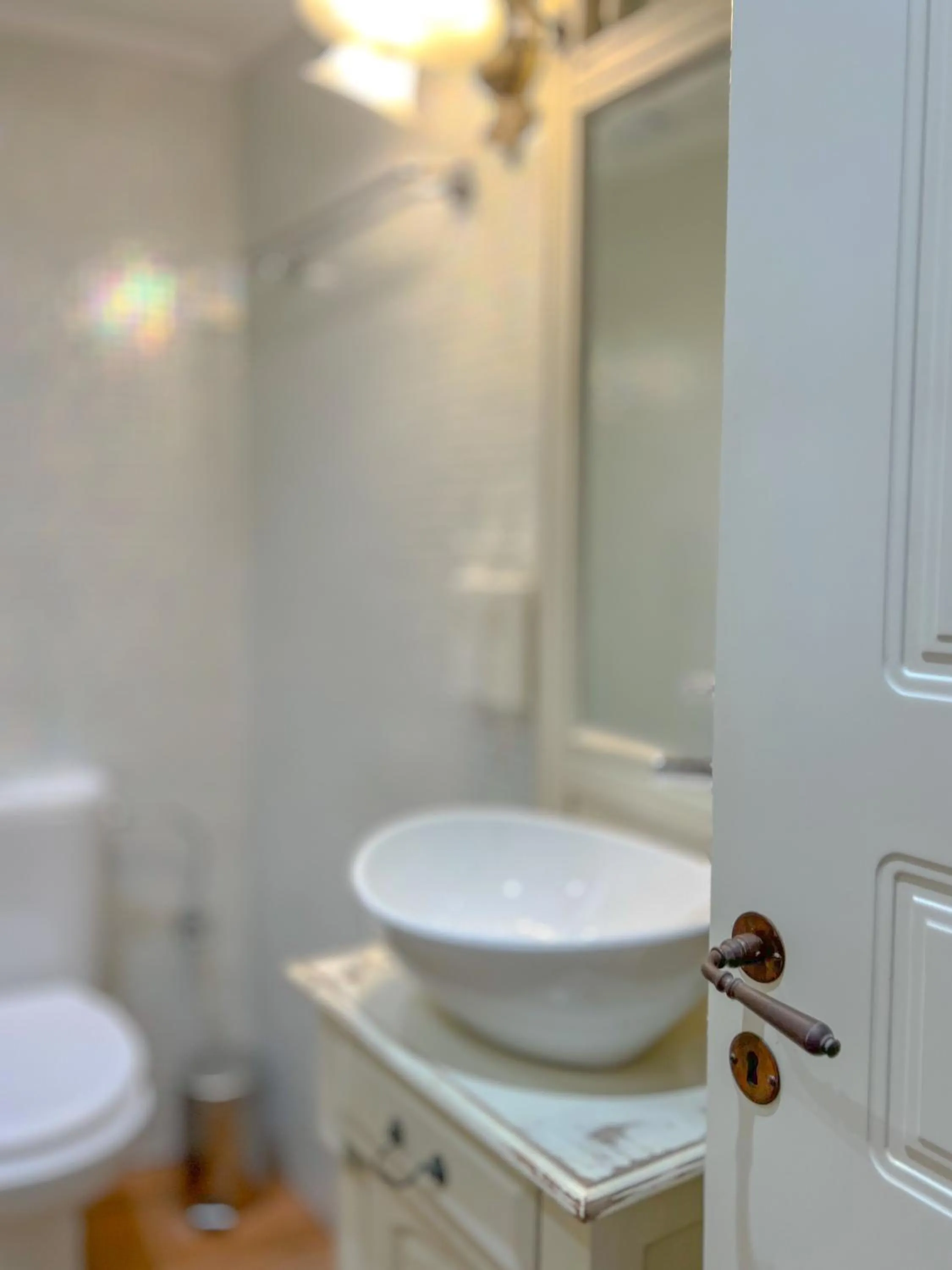 Shower in PortaDelMare deluxe suites