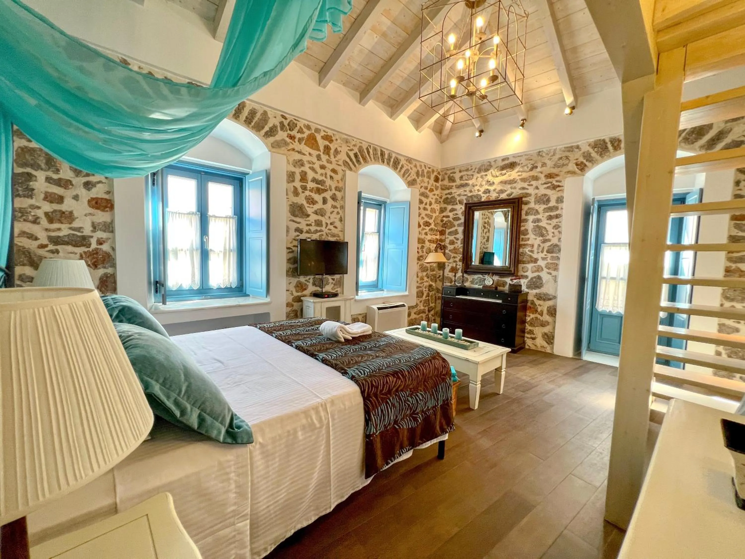 Bed in PortaDelMare deluxe suites