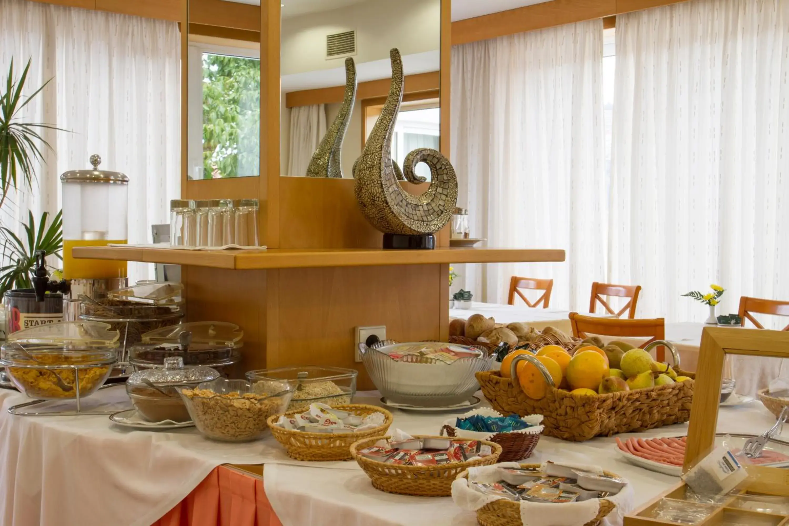 Food and drinks in Hotel Aguiar da Pena Food and drinks in Hotel Aguiar da Pena