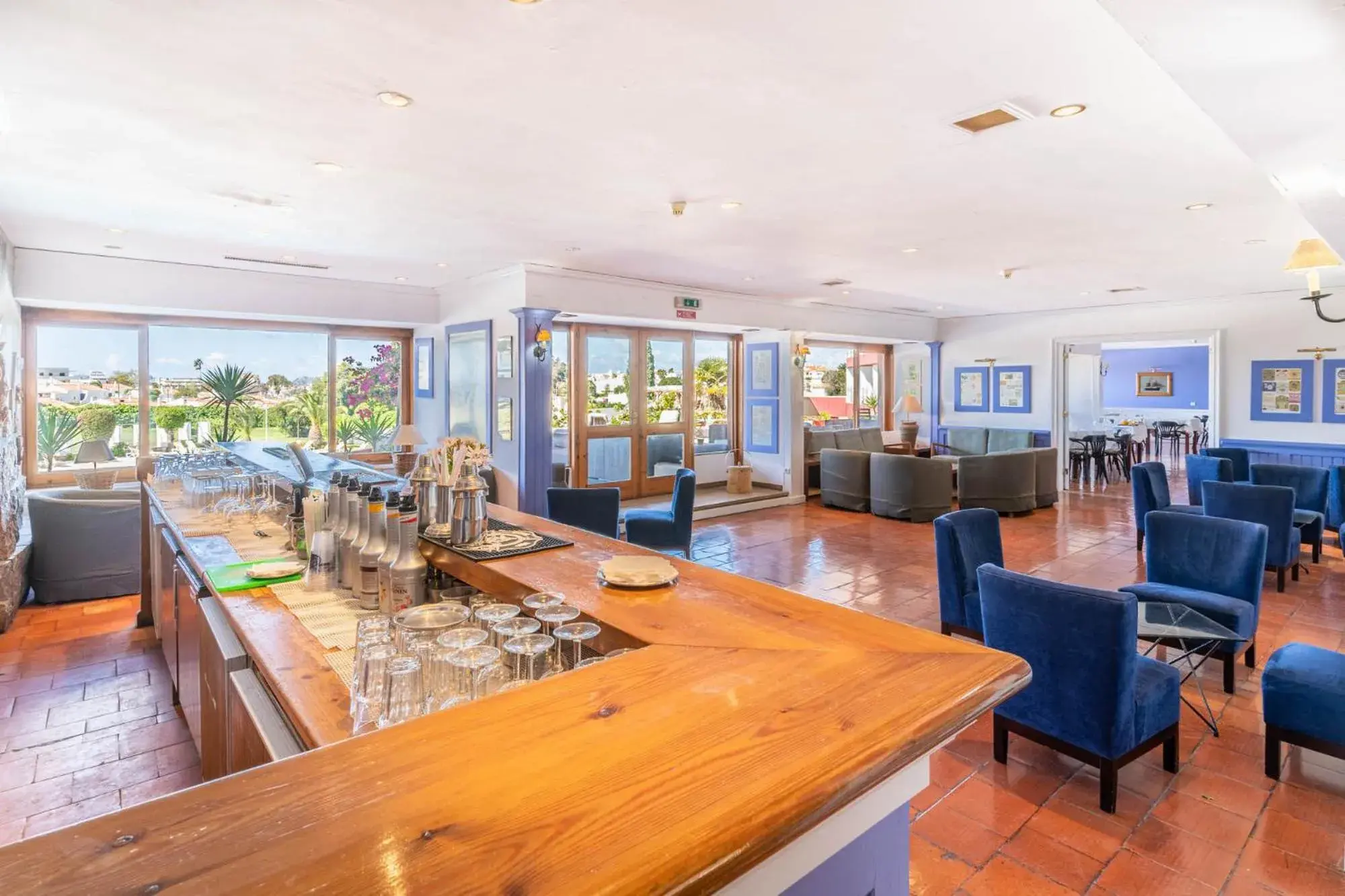 Lounge or bar in Hotel da Aldeia - Adults Only Lounge or bar in Hotel da Aldeia - Adults Only
