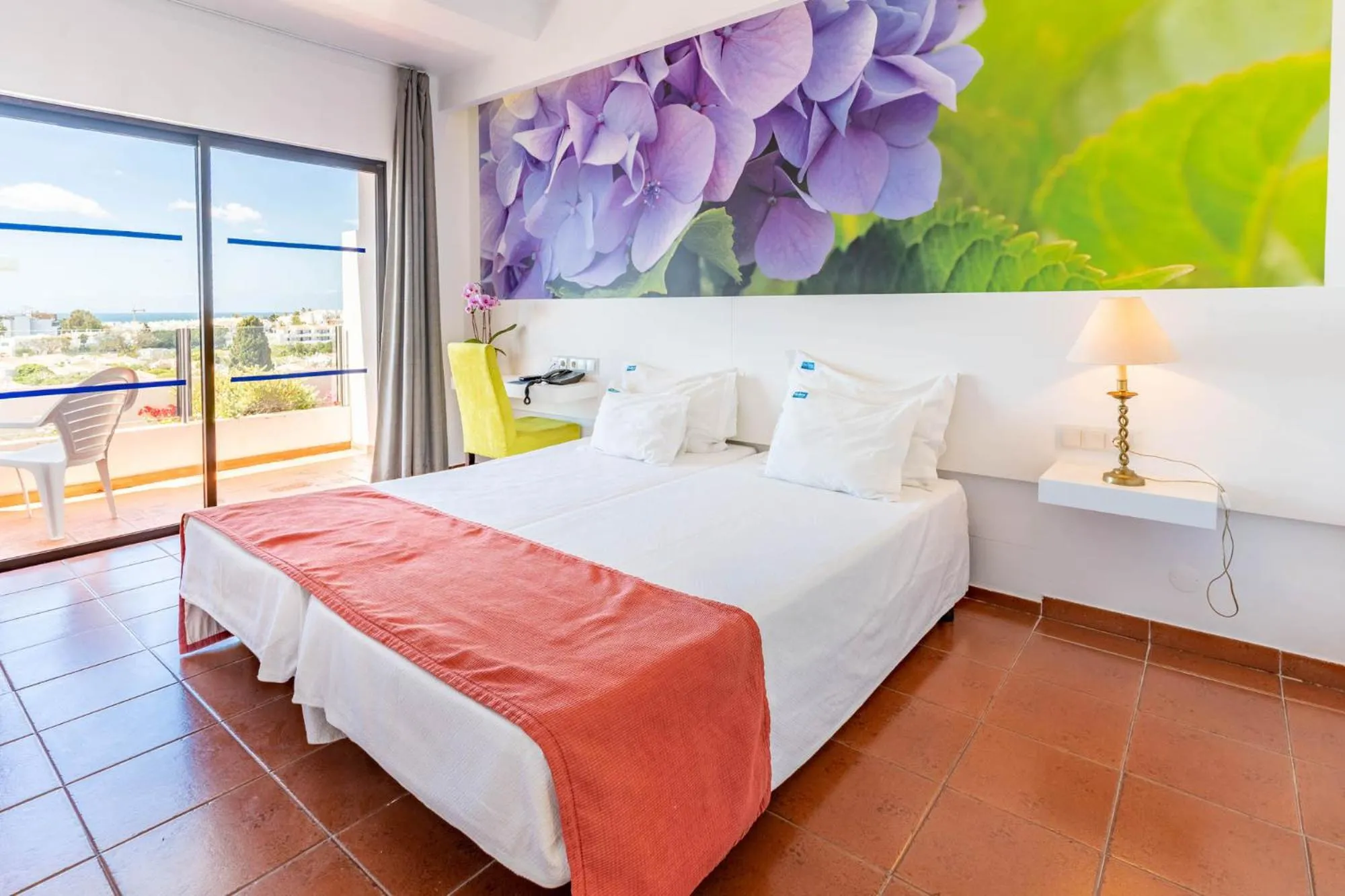 Bed in Hotel da Aldeia - Adults Only