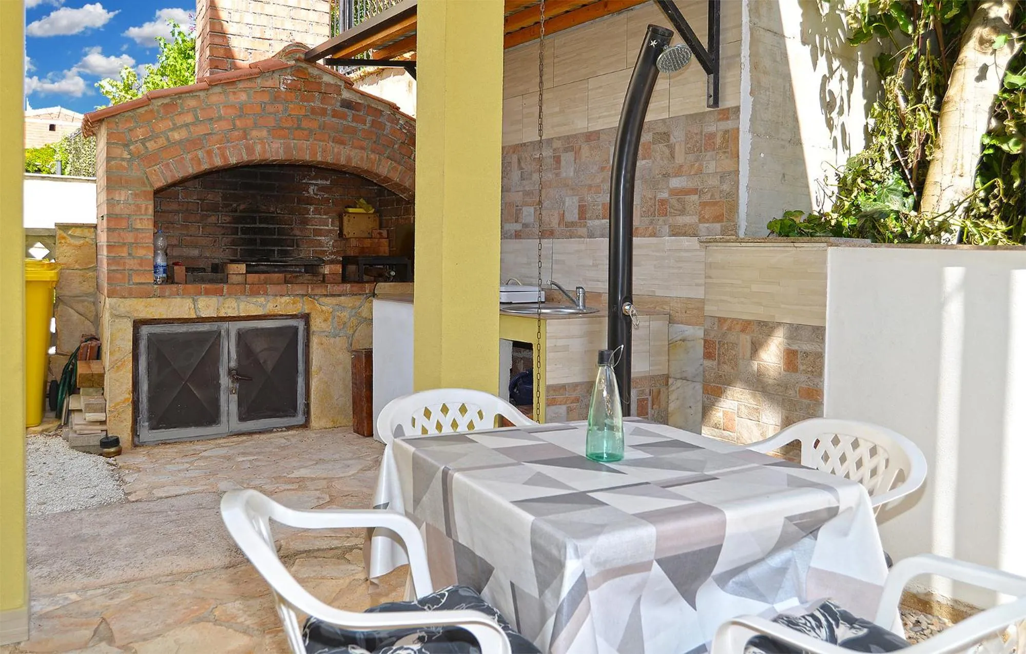 Apartments Zivan 1739