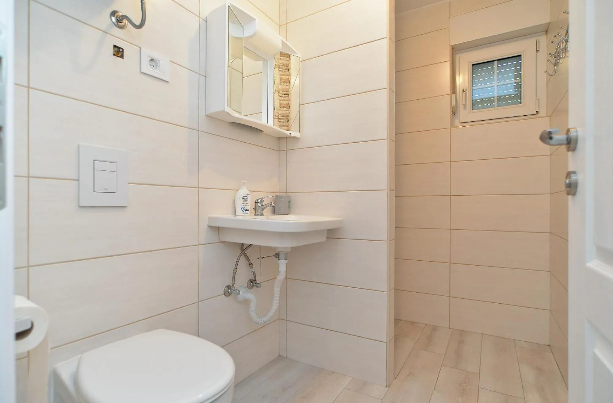 Apartments Zivan 1739