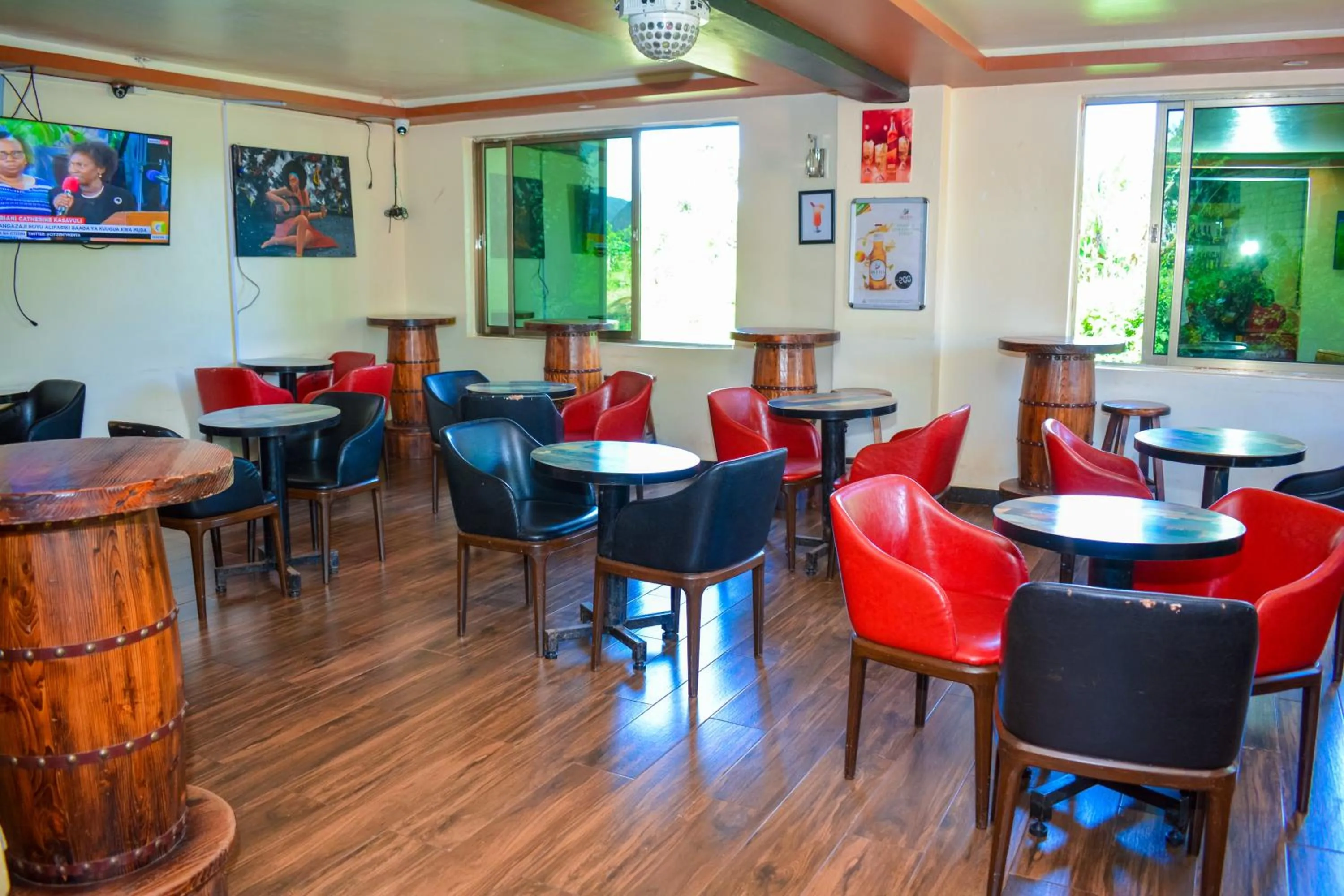 Seating area in Omega Gardens Hotel