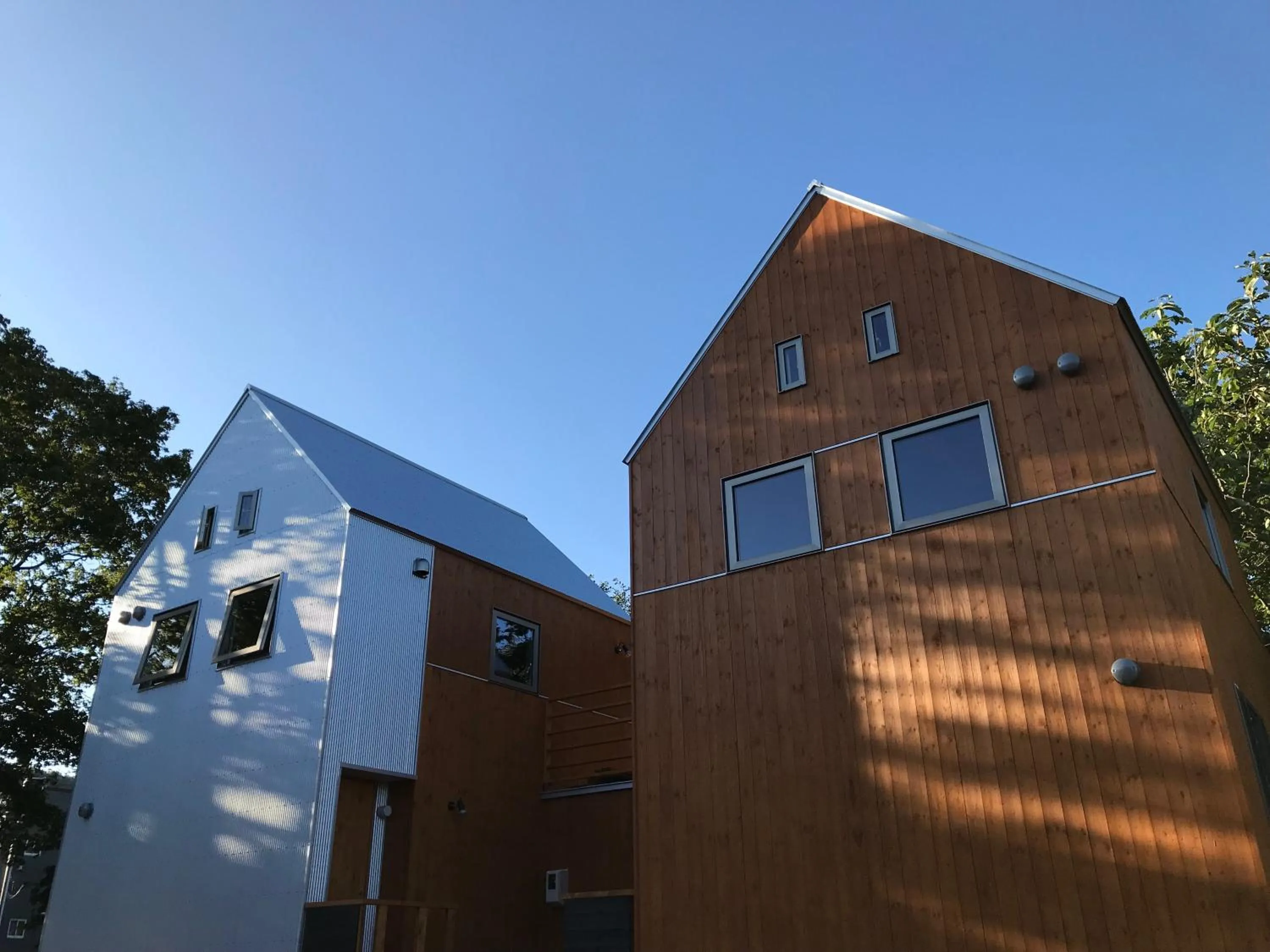 Property building in Sumika