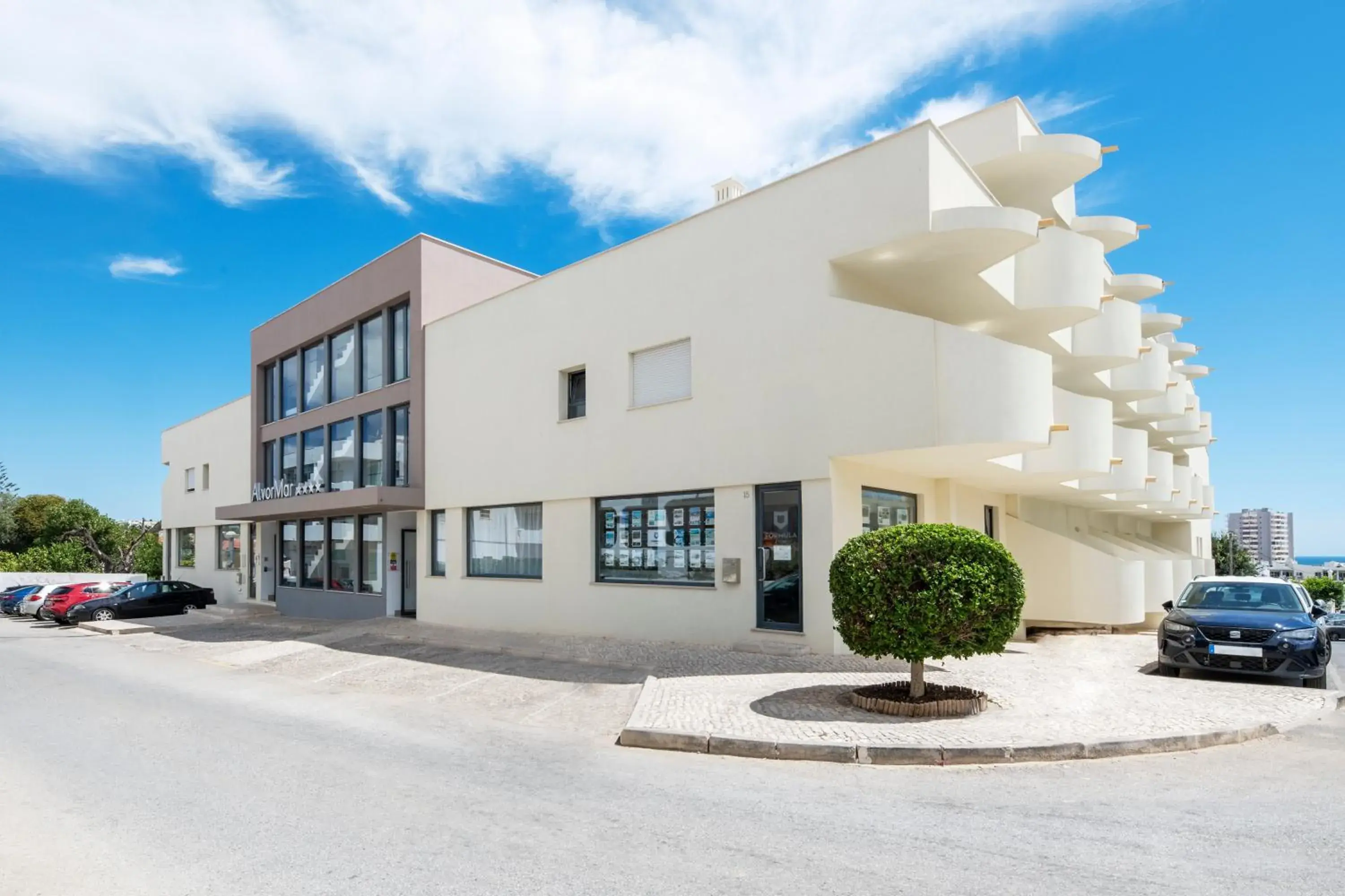 Facade/entrance in AlvorMar Apartamentos Turisticos Facade/entrance in AlvorMar Apartamentos Turisticos
