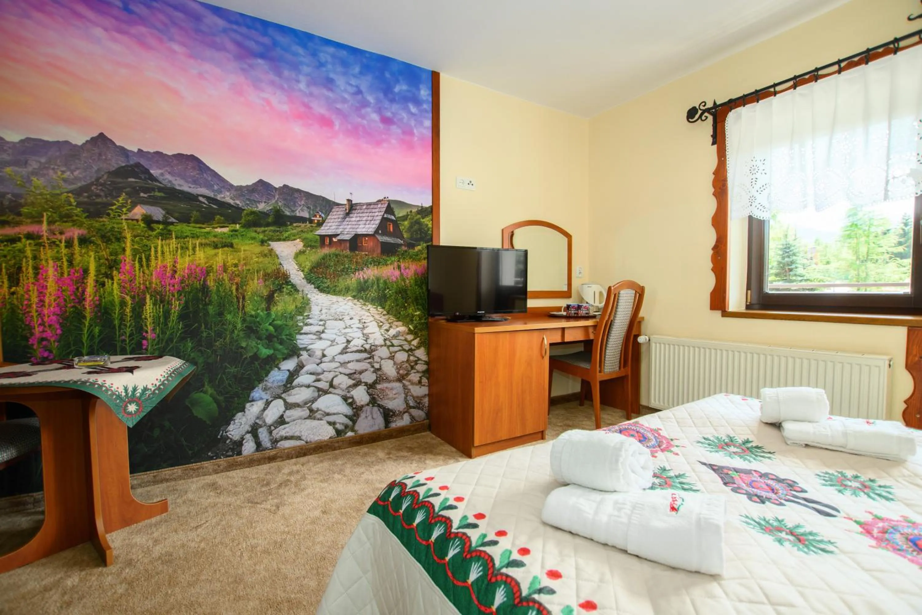 Photo of the whole room, Bed in Willa Kubik