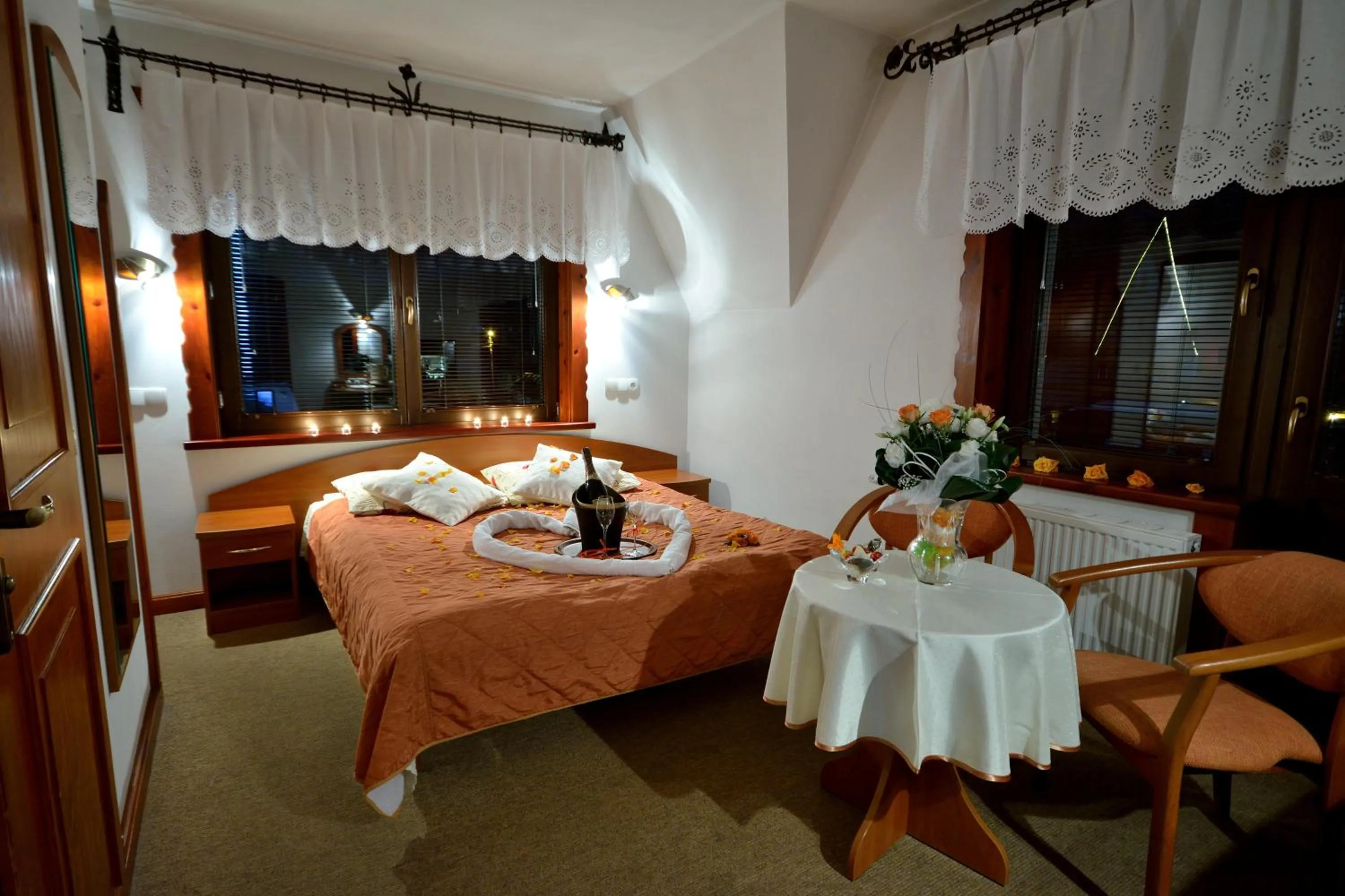 Bedroom, Bed in Willa Kubik