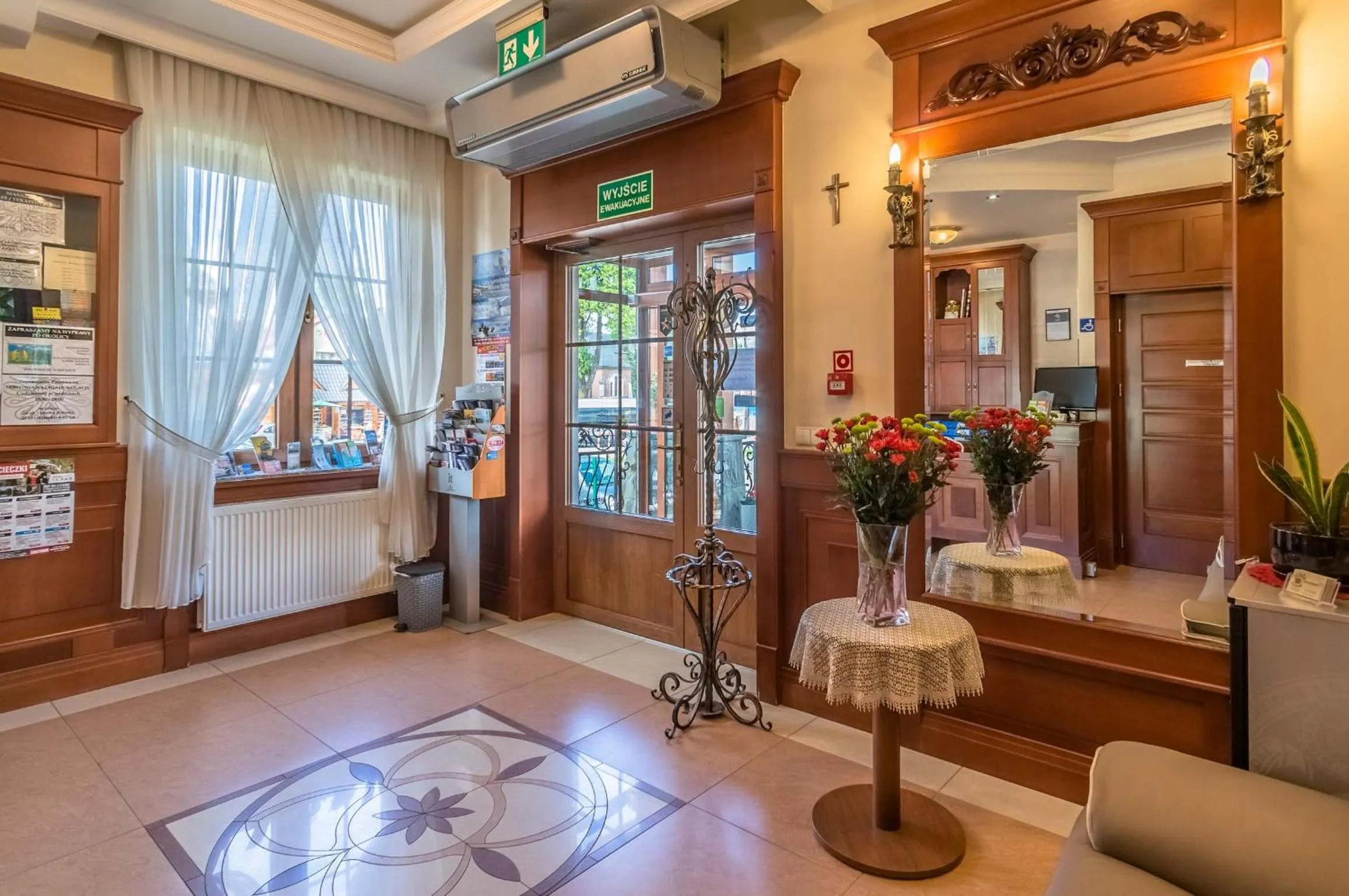 Lobby or reception in Hotel Liptakówka