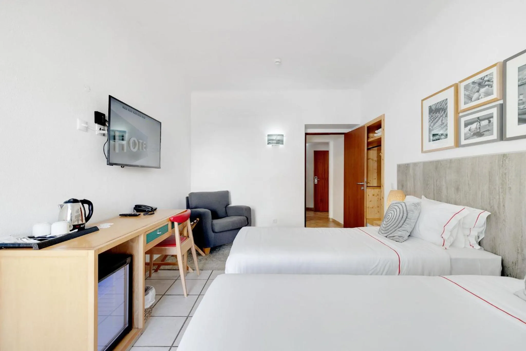 Bed in Hotel Carvoeiro Plaza