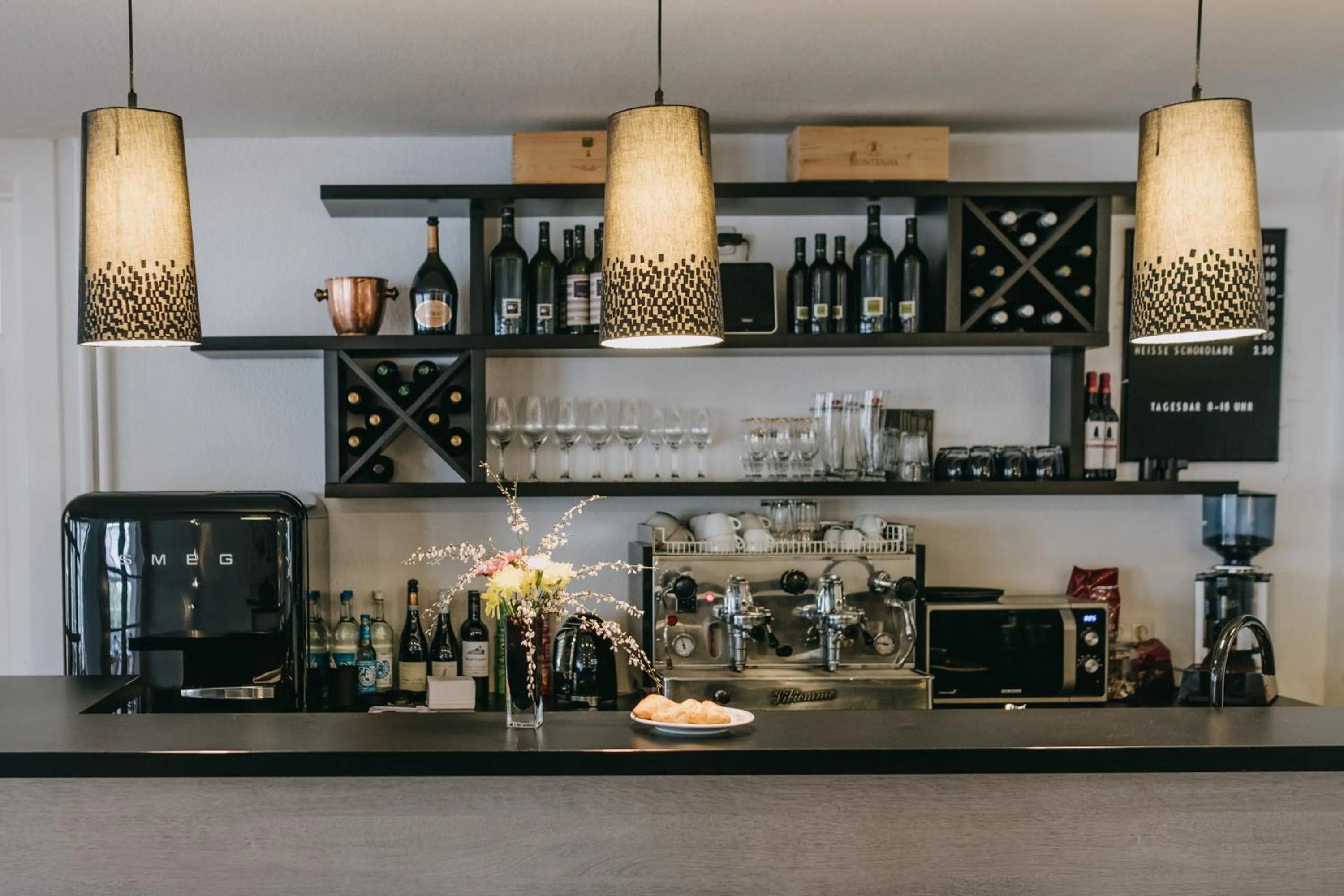 Lounge or bar in meerzeit Hotel