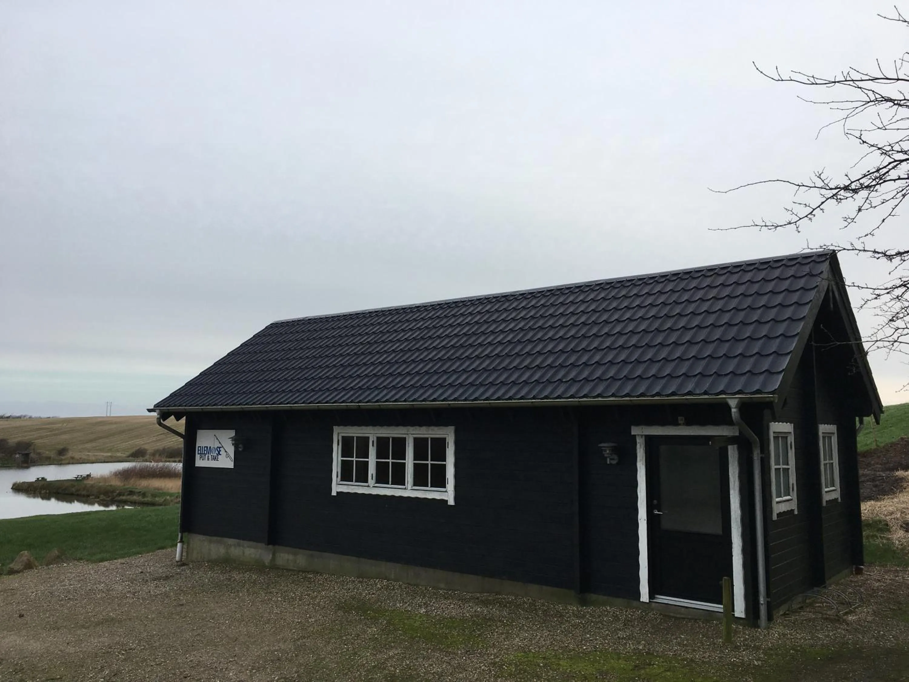 Fishing in Ellemose Bed and Breakfast