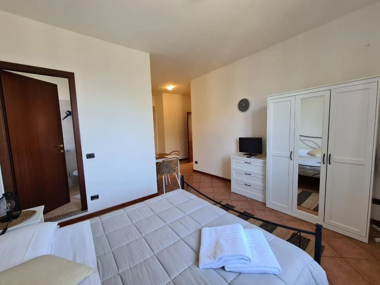 Bedroom, Bed in Appartamenti Casa La Rosa