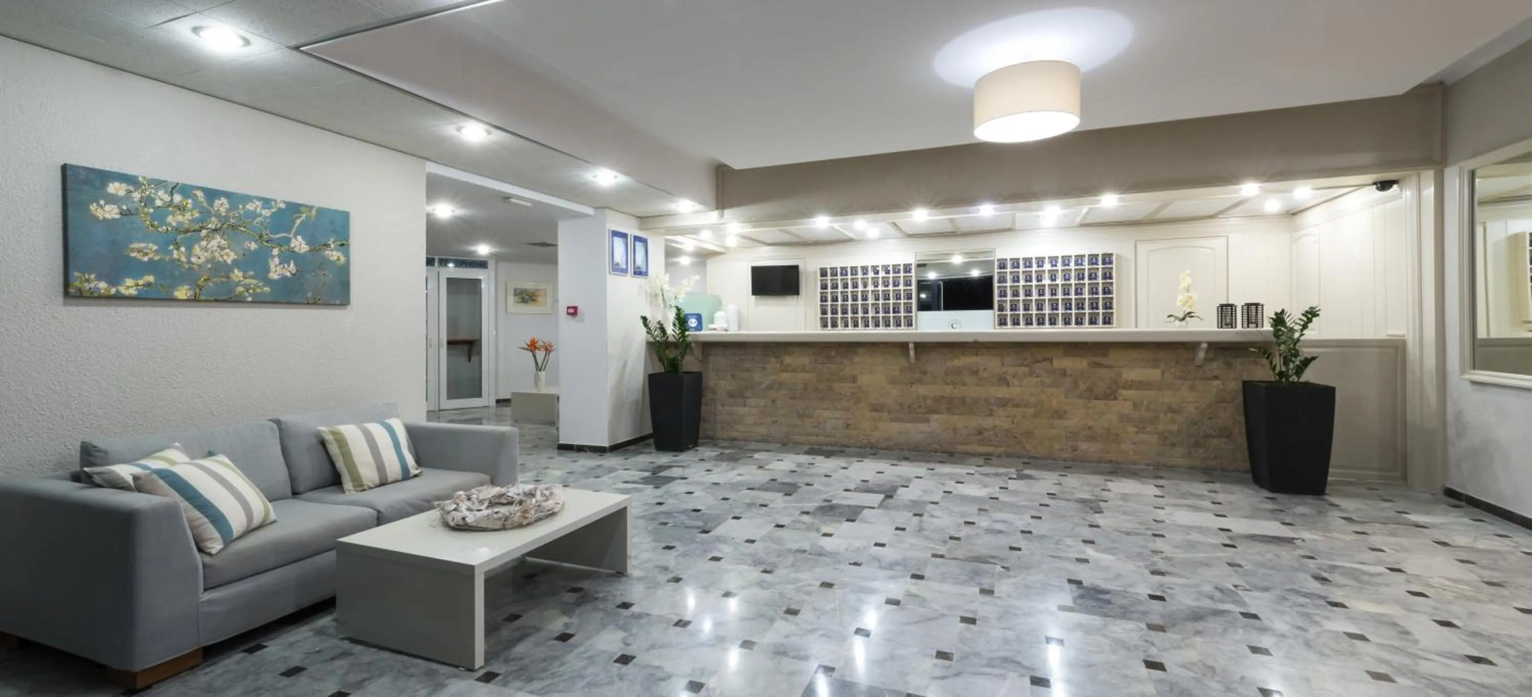 Lobby or reception in Contessa Hotel