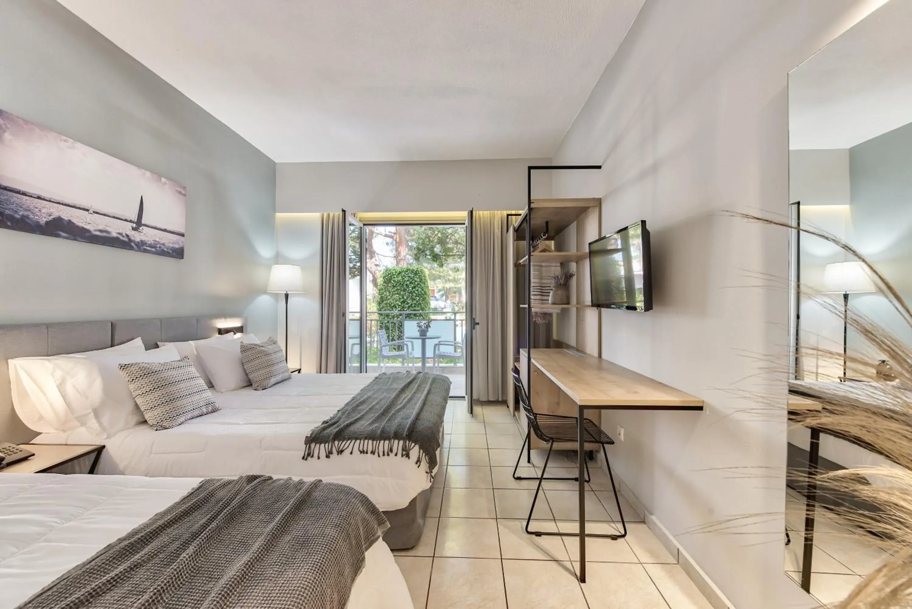 Bed in Contessa Hotel Bed in Contessa Hotel