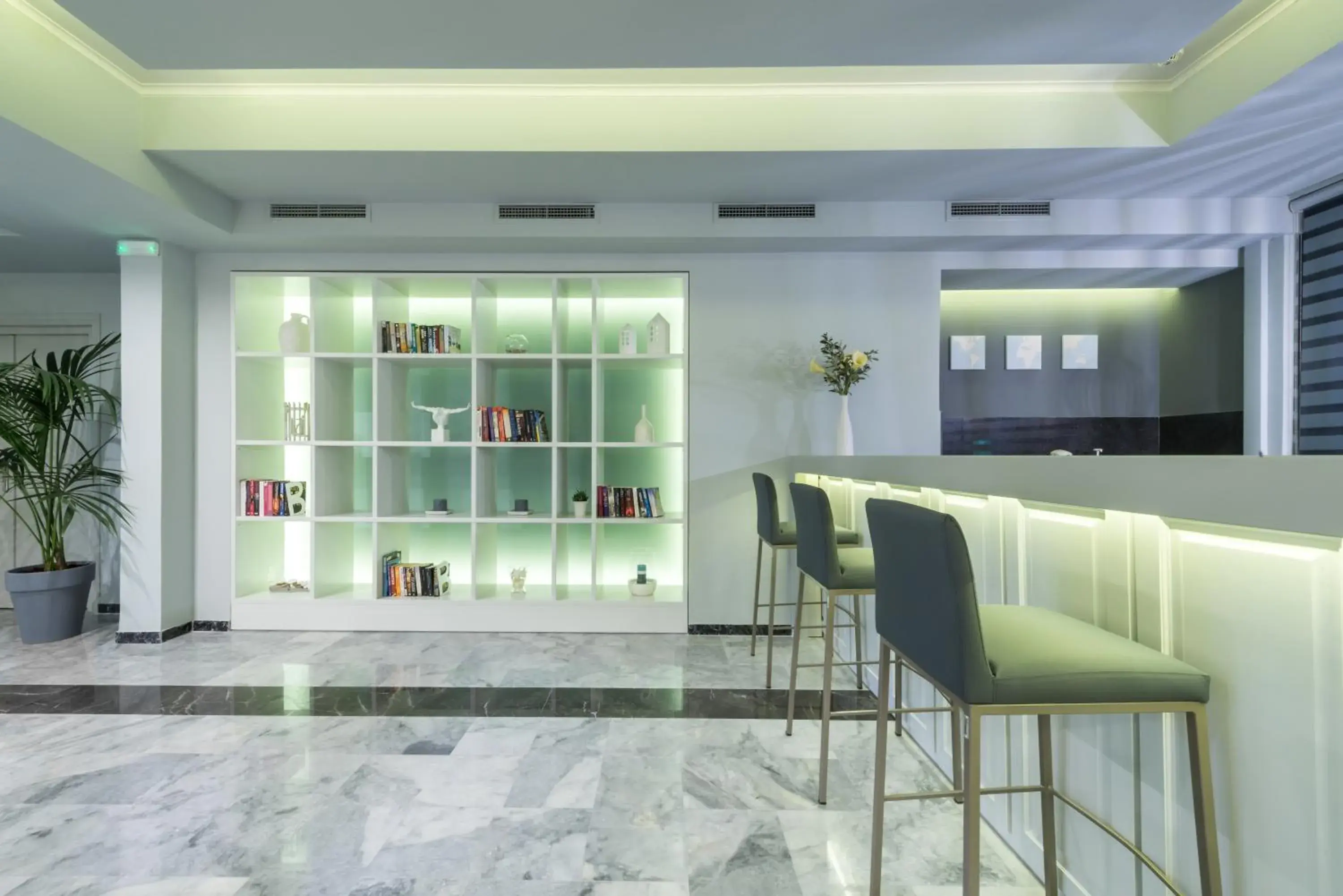 Lounge or bar in Contessa Hotel Lounge or bar in Contessa Hotel