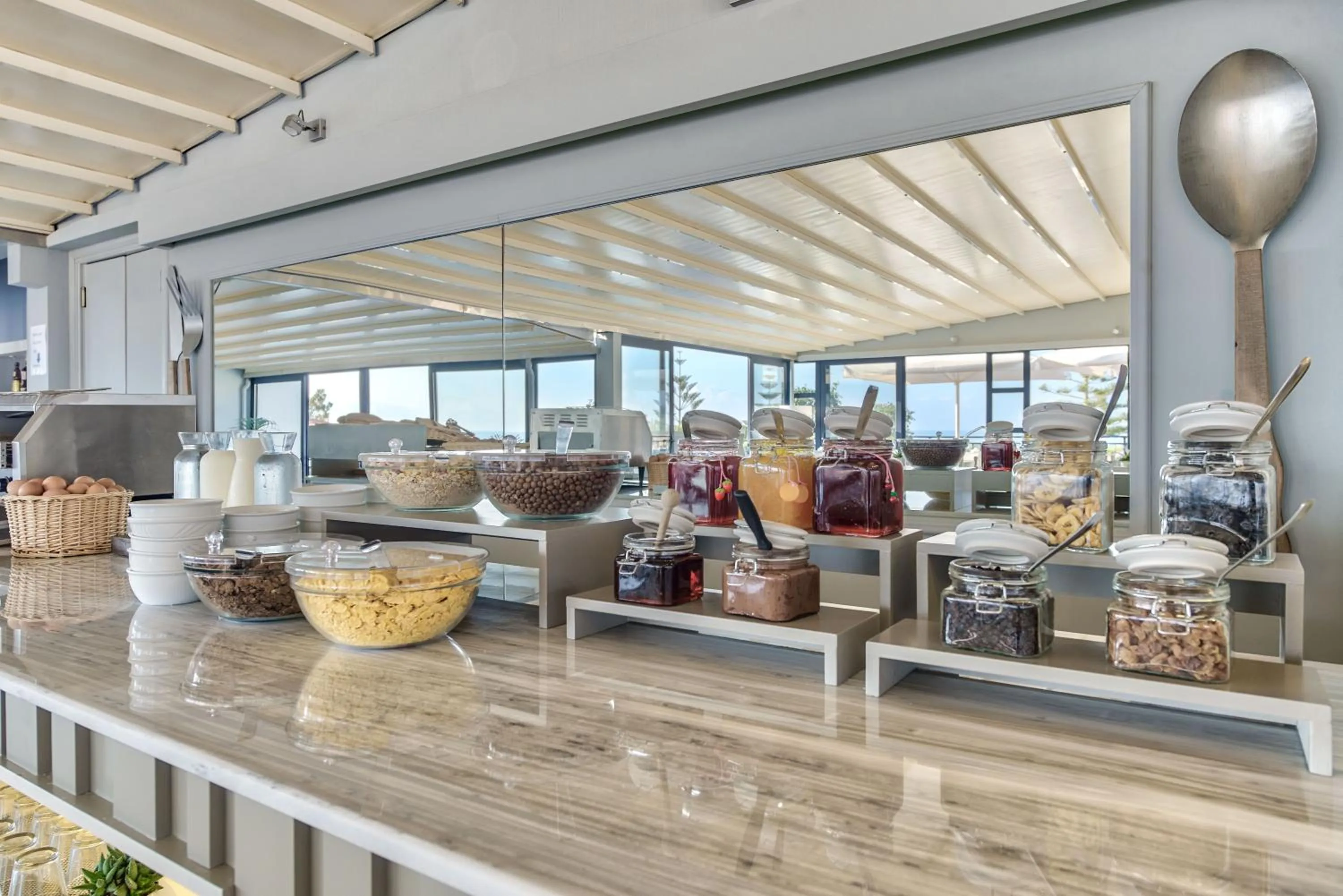 Continental breakfast in Contessa Hotel