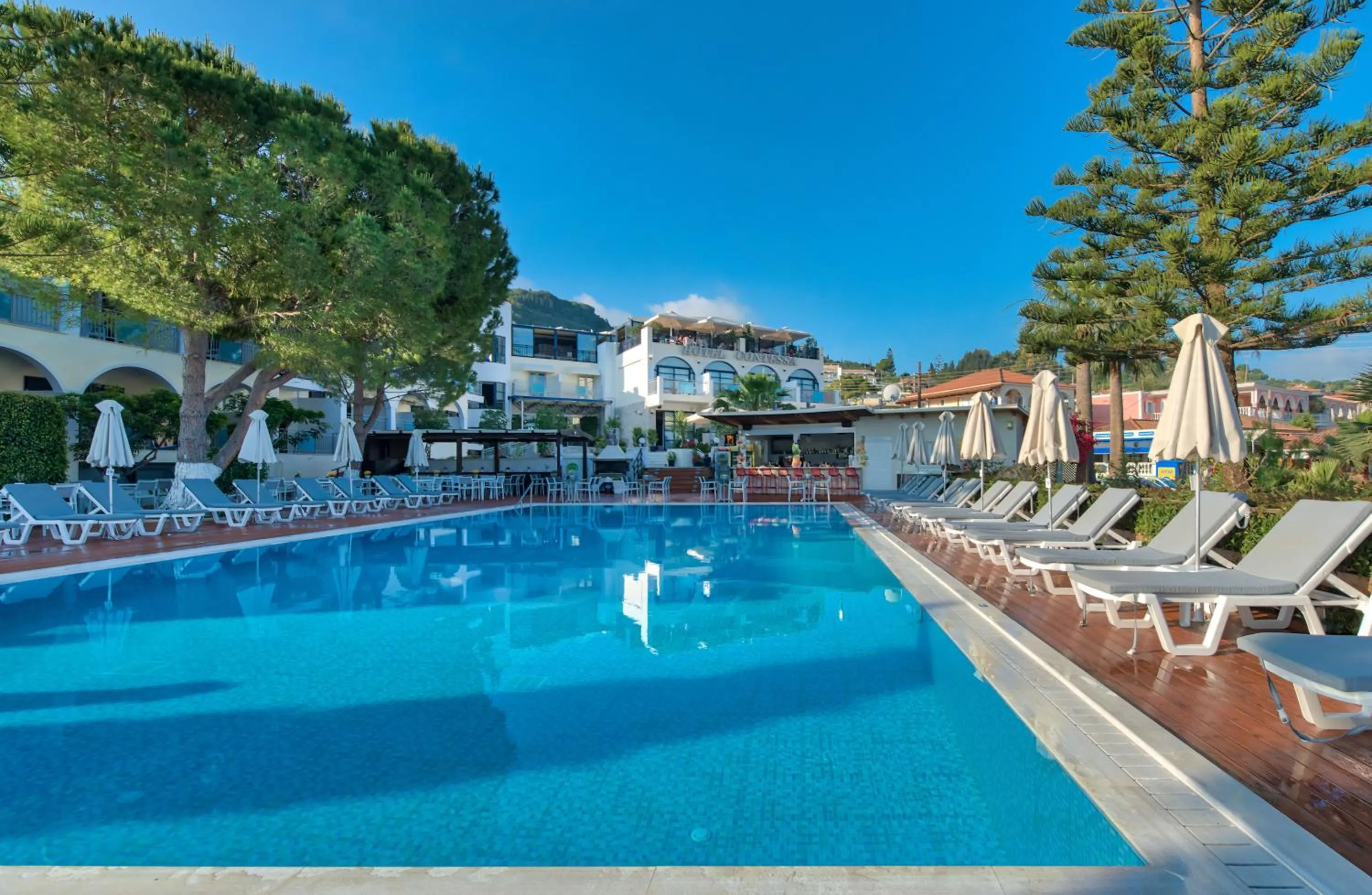 Swimming pool in Contessa Hotel