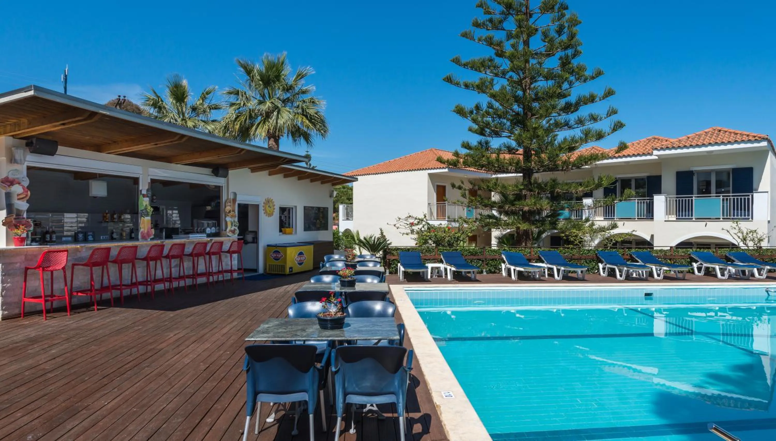 Day in Contessa Hotel