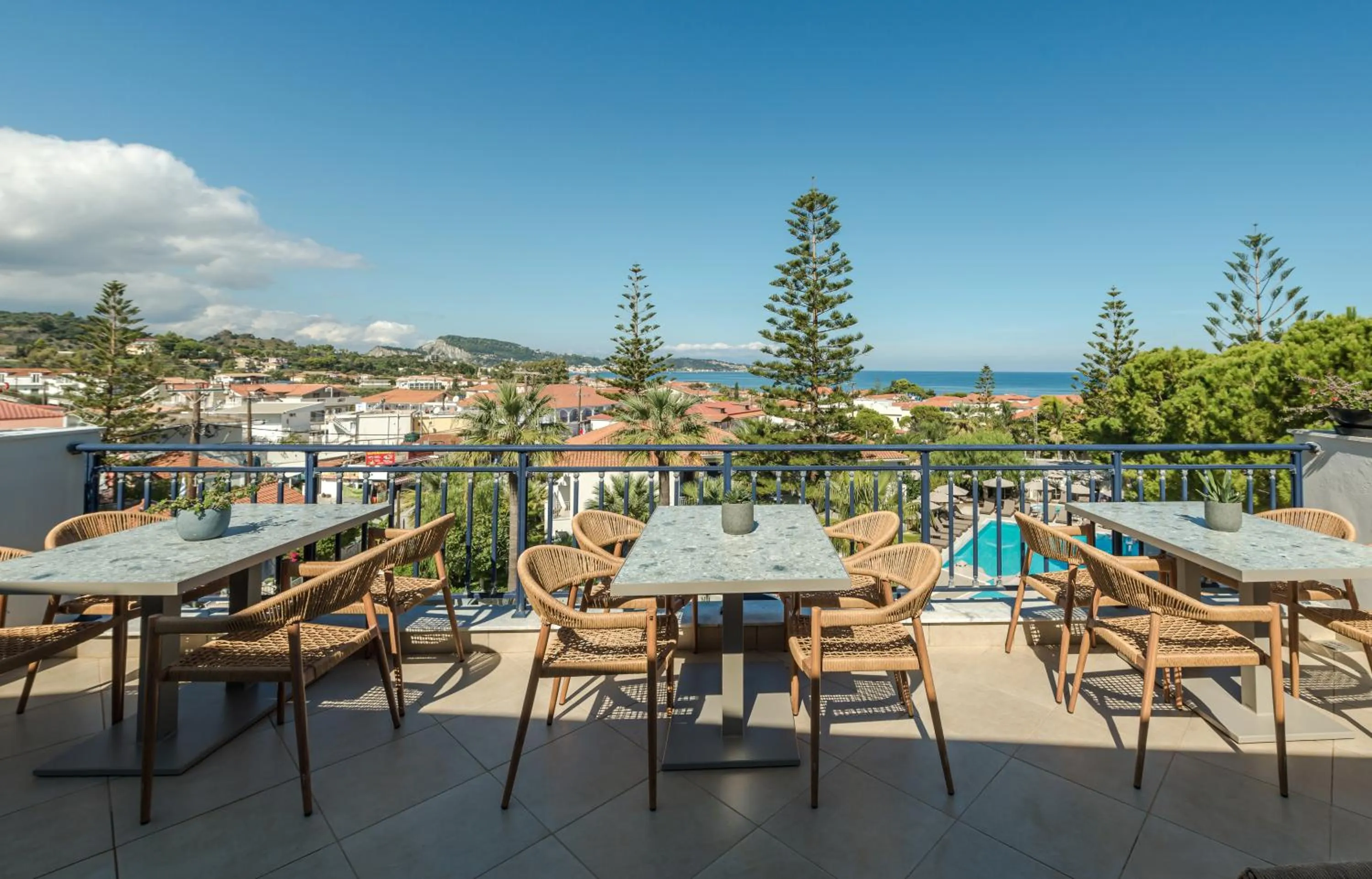 Breakfast in Contessa Hotel