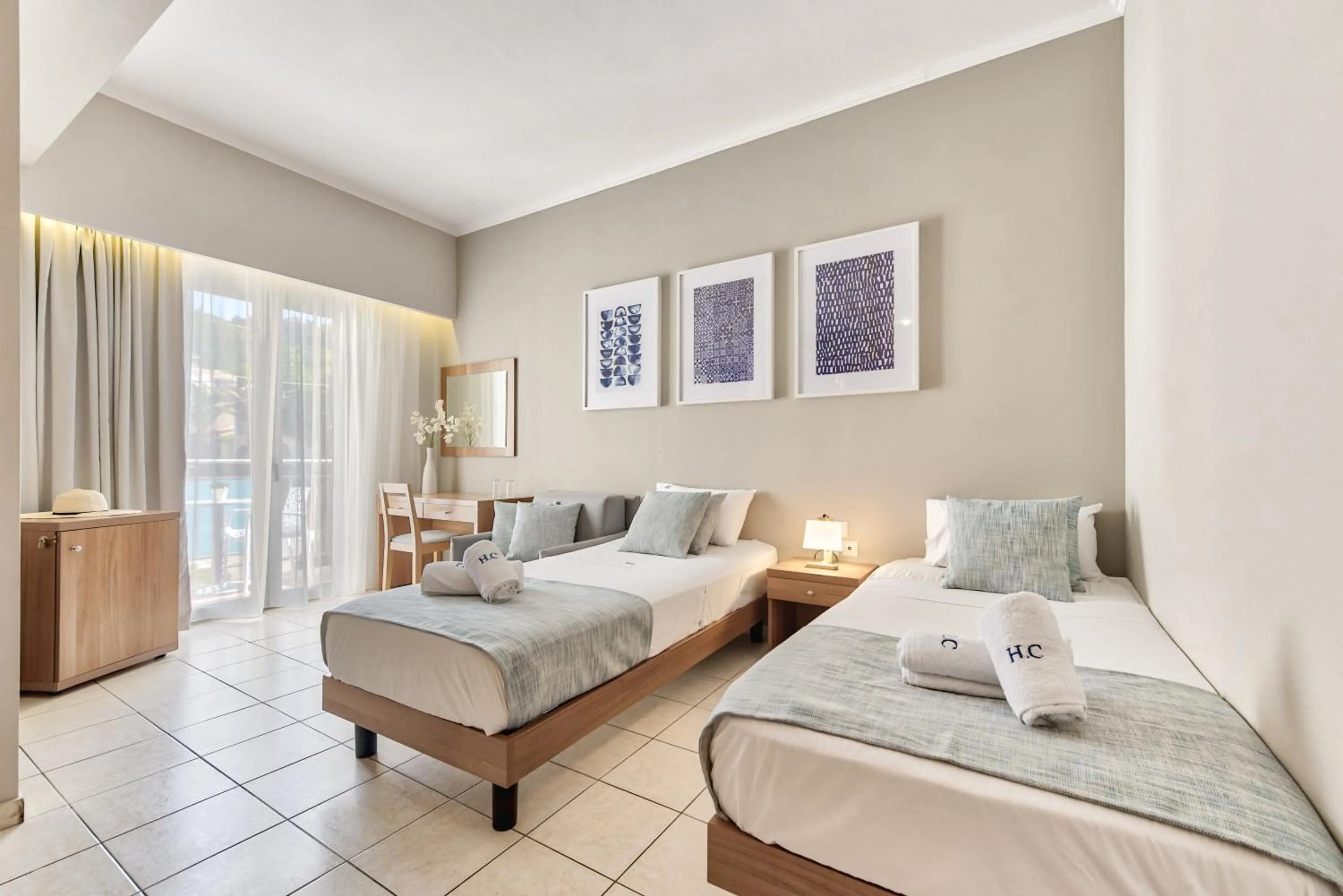 Bedroom, Bed in Contessa Hotel