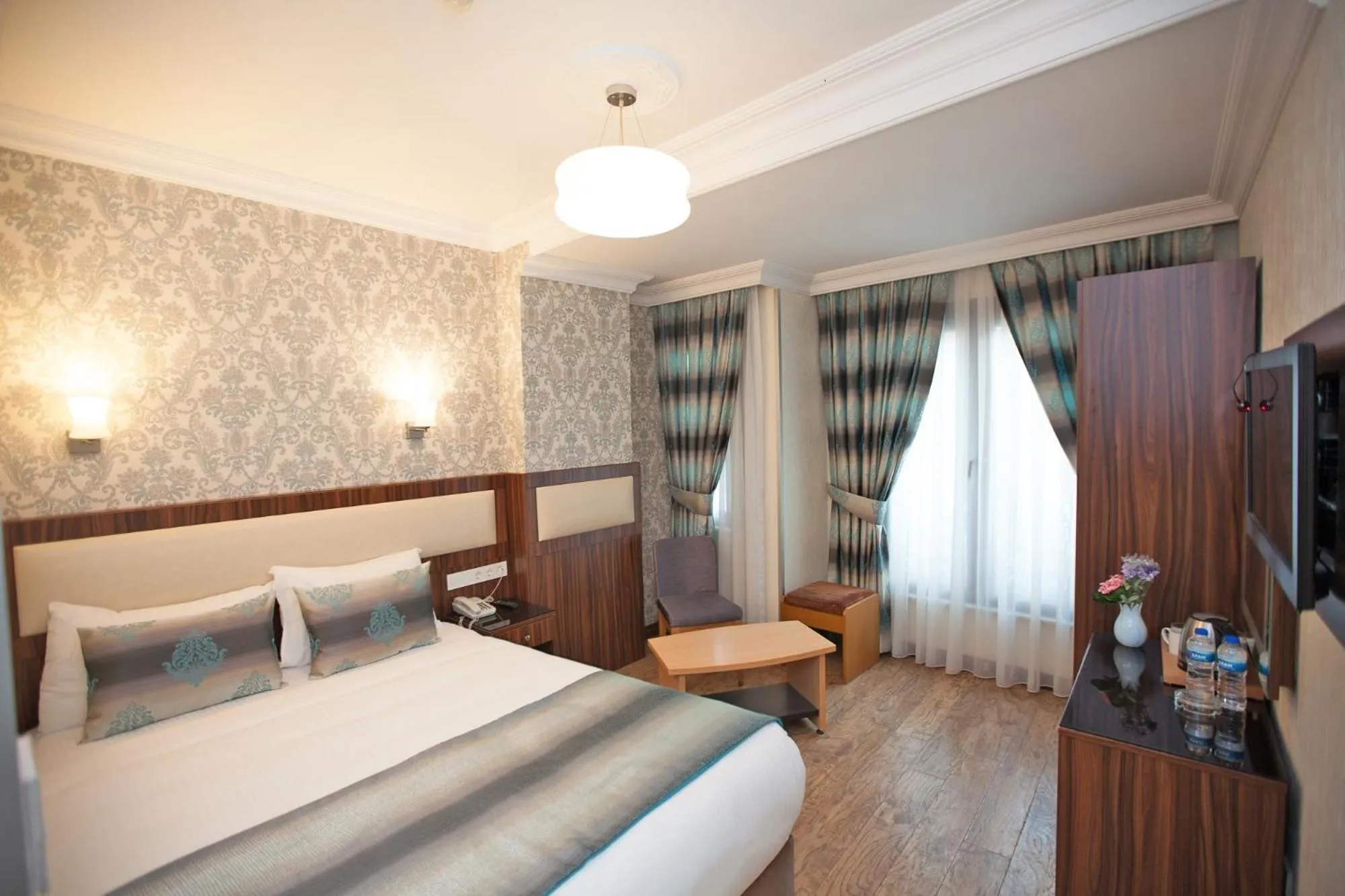 Bed in Hotel Bulvar Istanbul