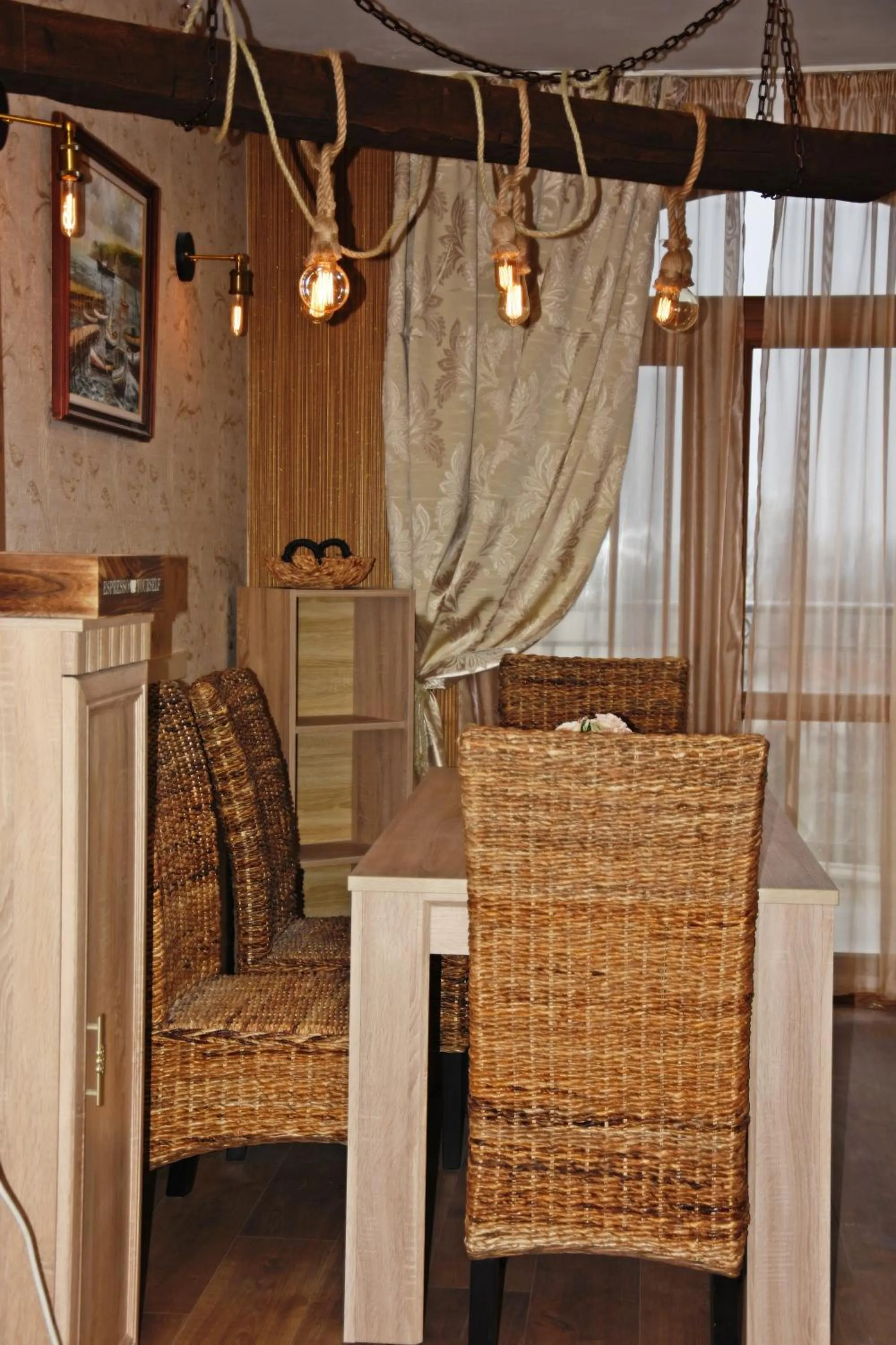 Dining area in Hotel Toro Negro