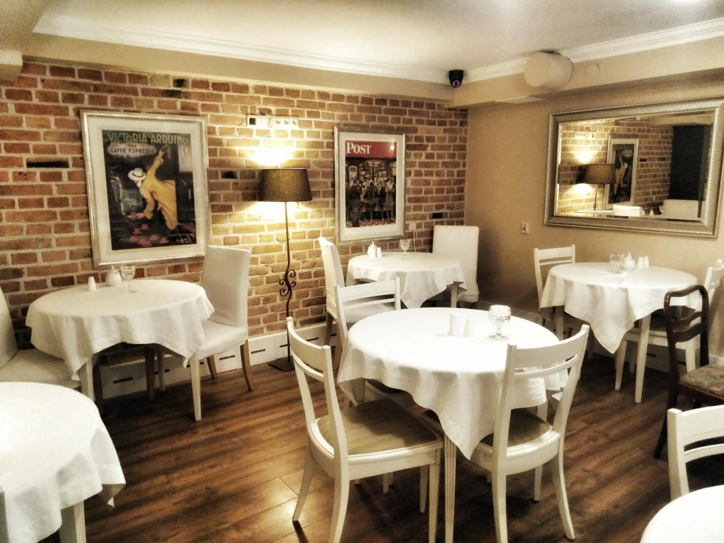 American House Hennela