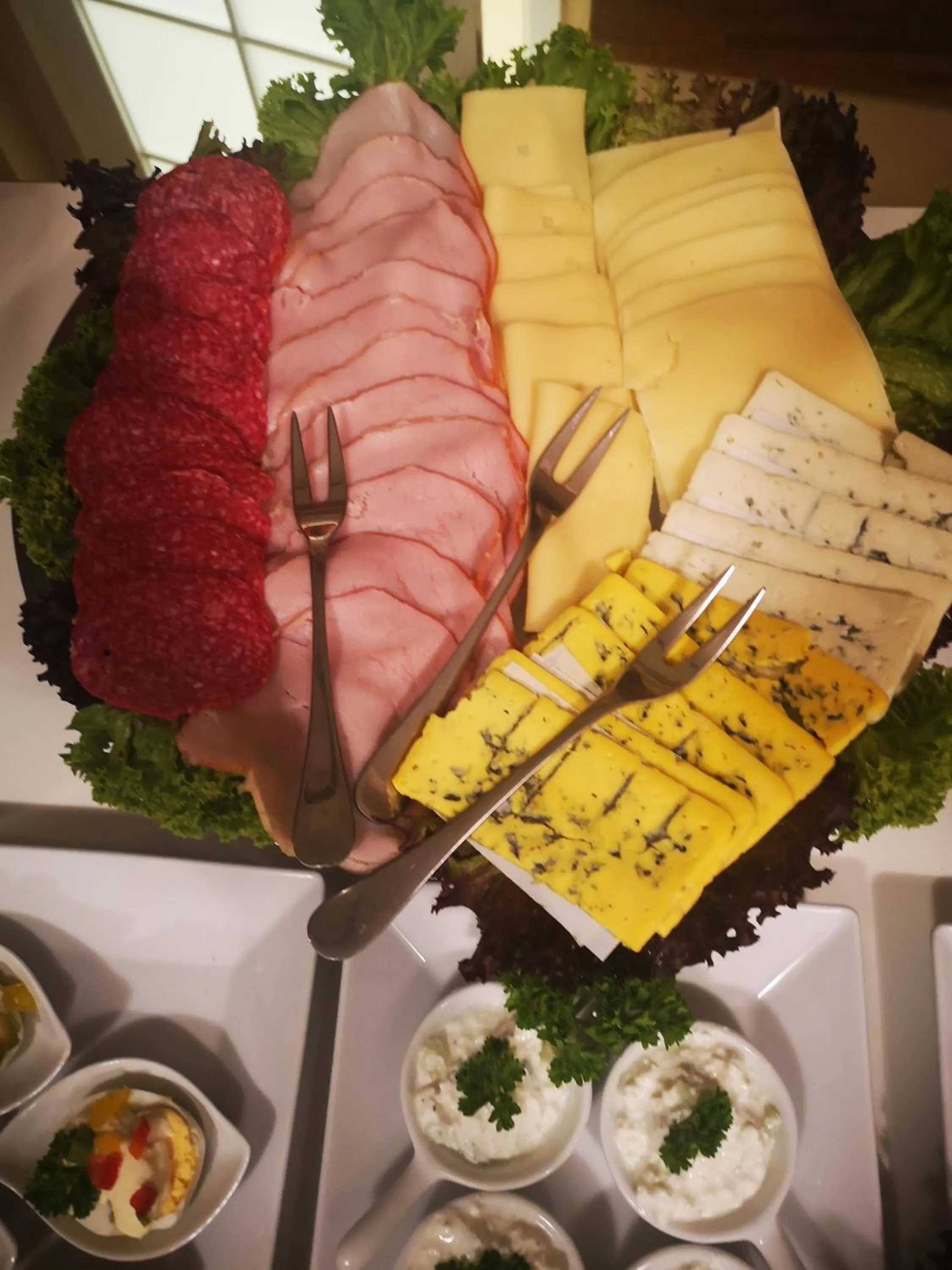 Buffet breakfast in American House Hennela