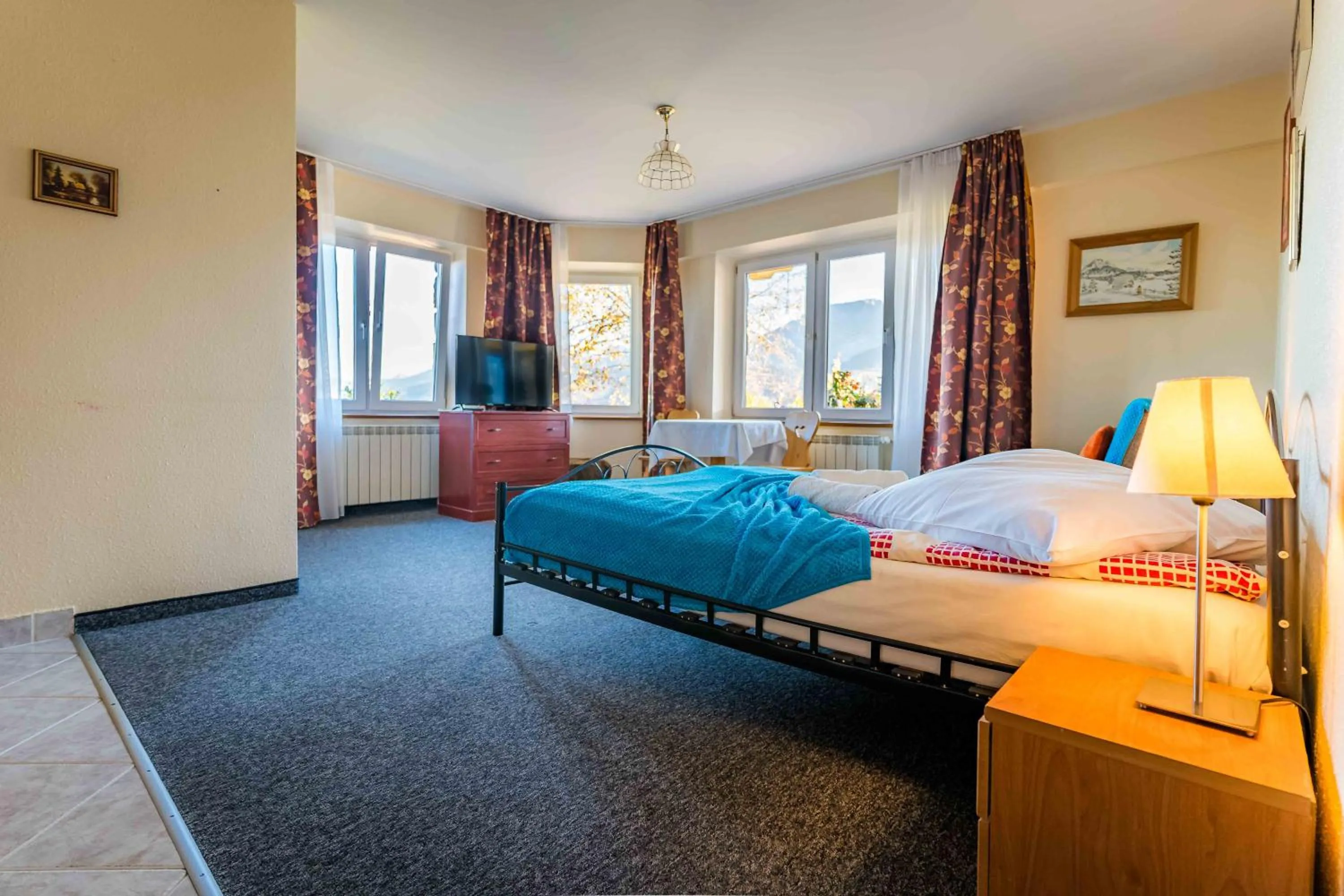 Other, Bed in Górski Pałacyk Kompleks obiektów