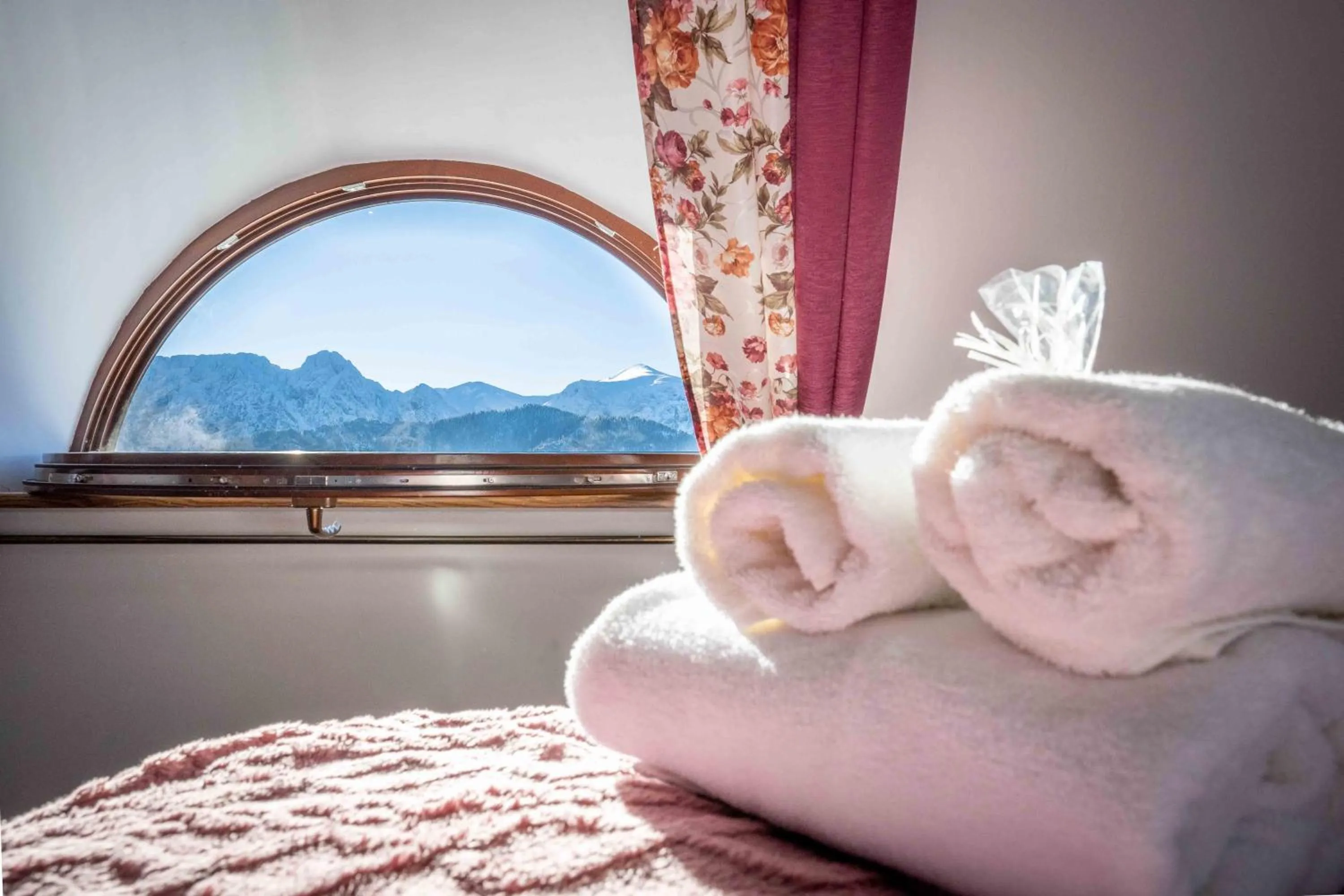 Mountain view, Bed in Górski Pałacyk Kompleks obiektów