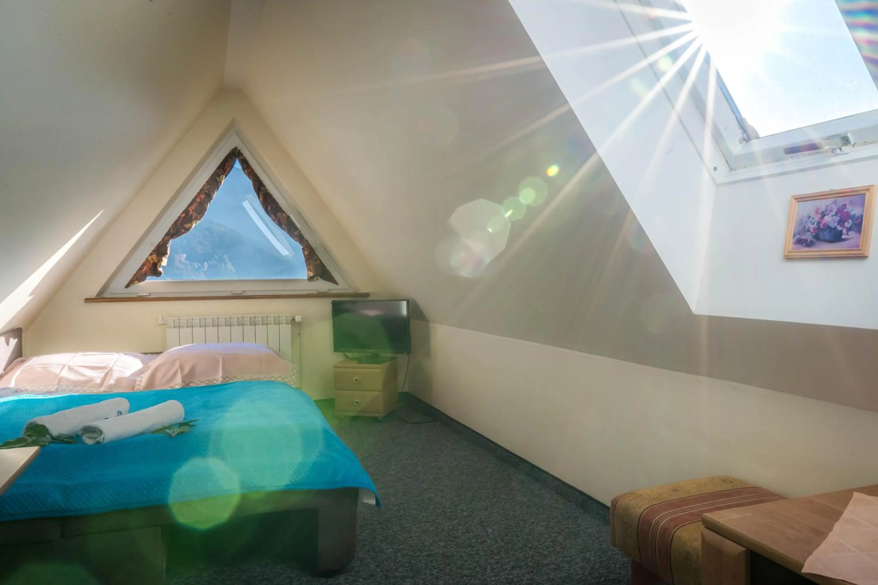 Other, Bed in Górski Pałacyk Kompleks obiektów