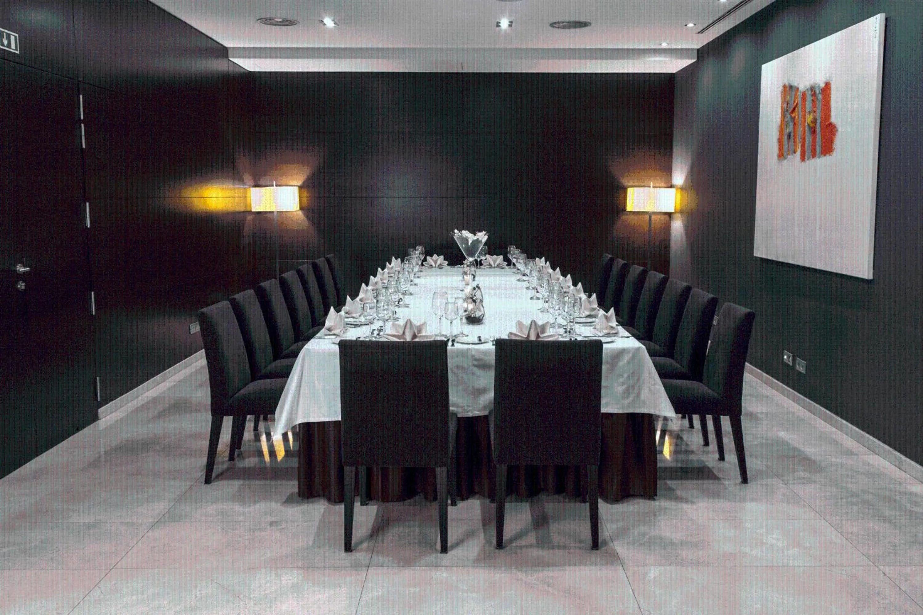 Restaurant/places to eat in Zenit Lisboa