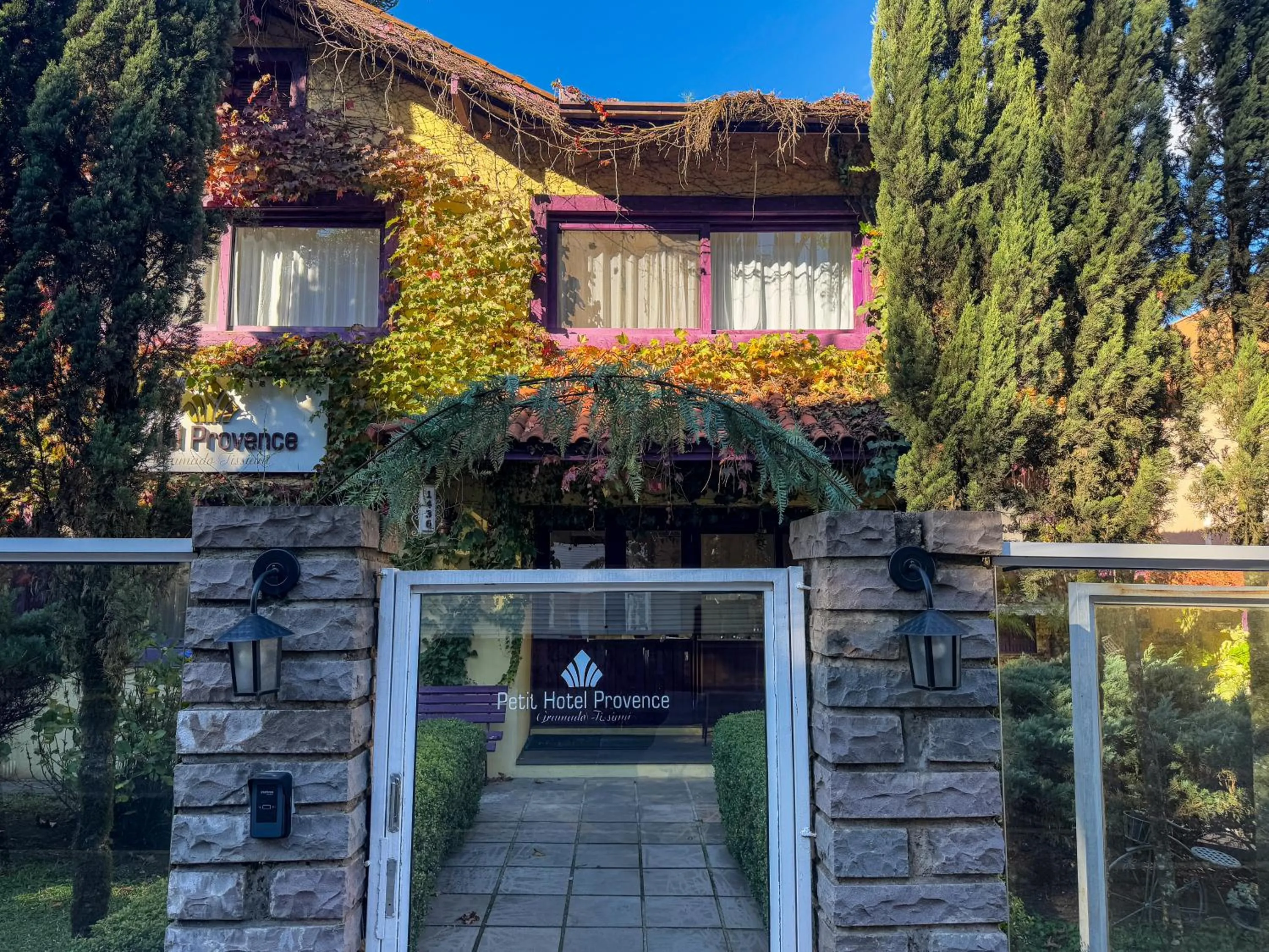 Petit Hotel Provence Gramado