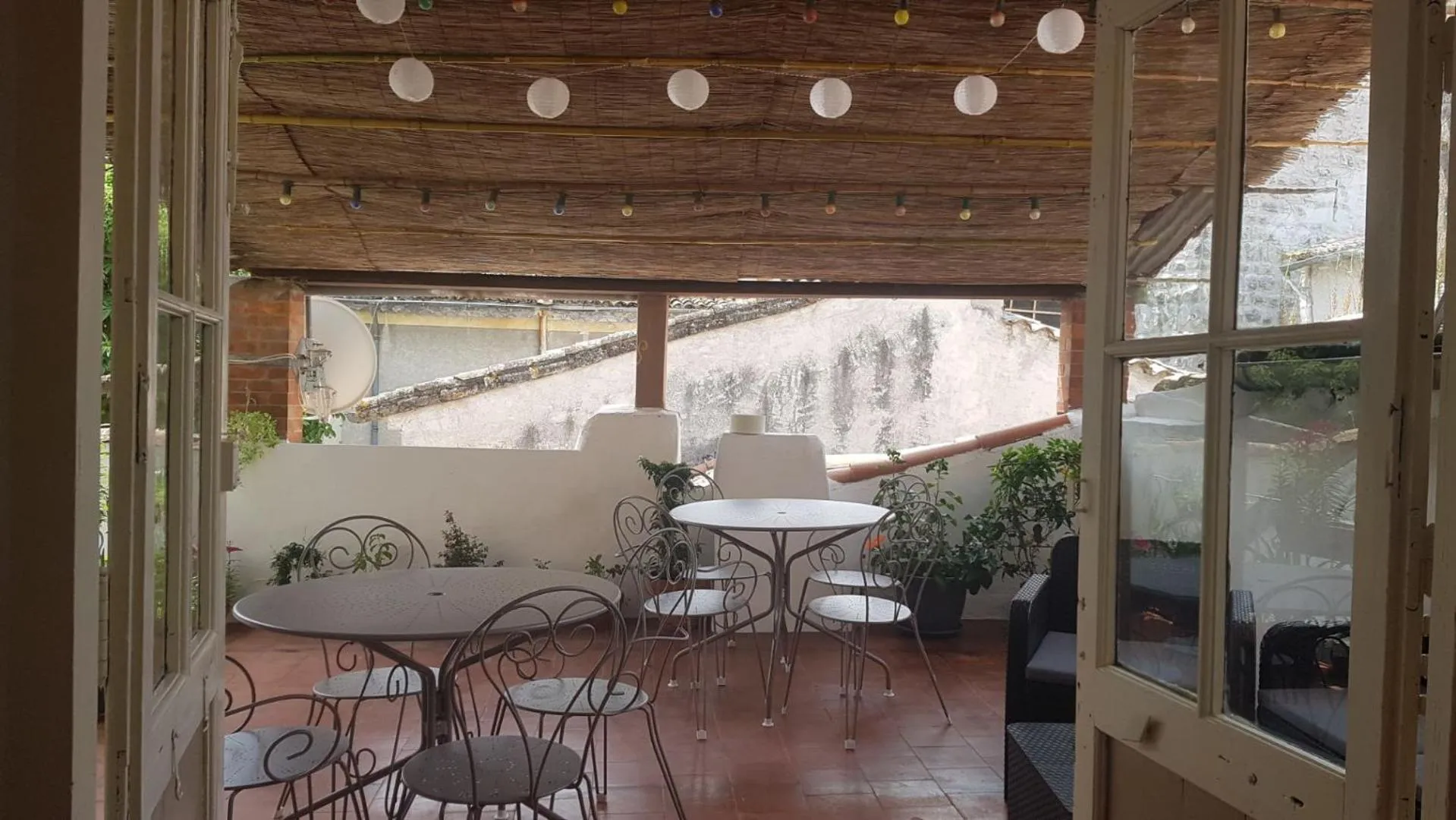 Patio in Chez Albert et Karine