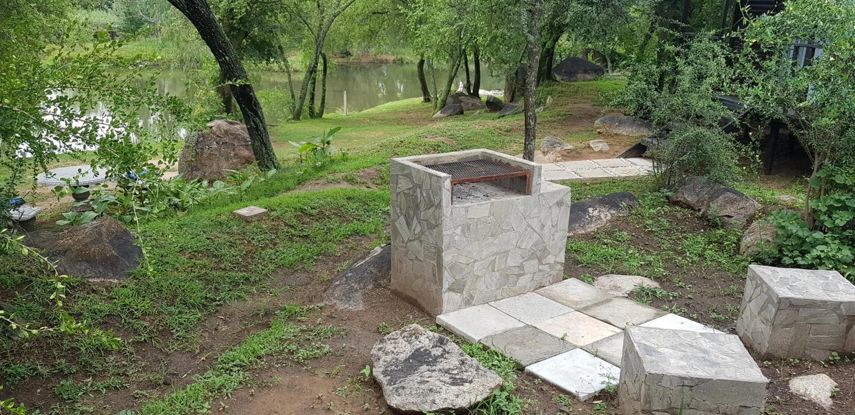 BBQ facilities in River Rock Lodge