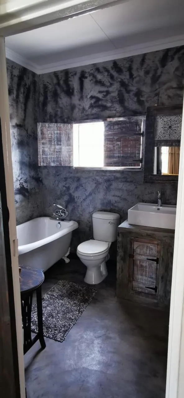 Toilet in River Rock Lodge