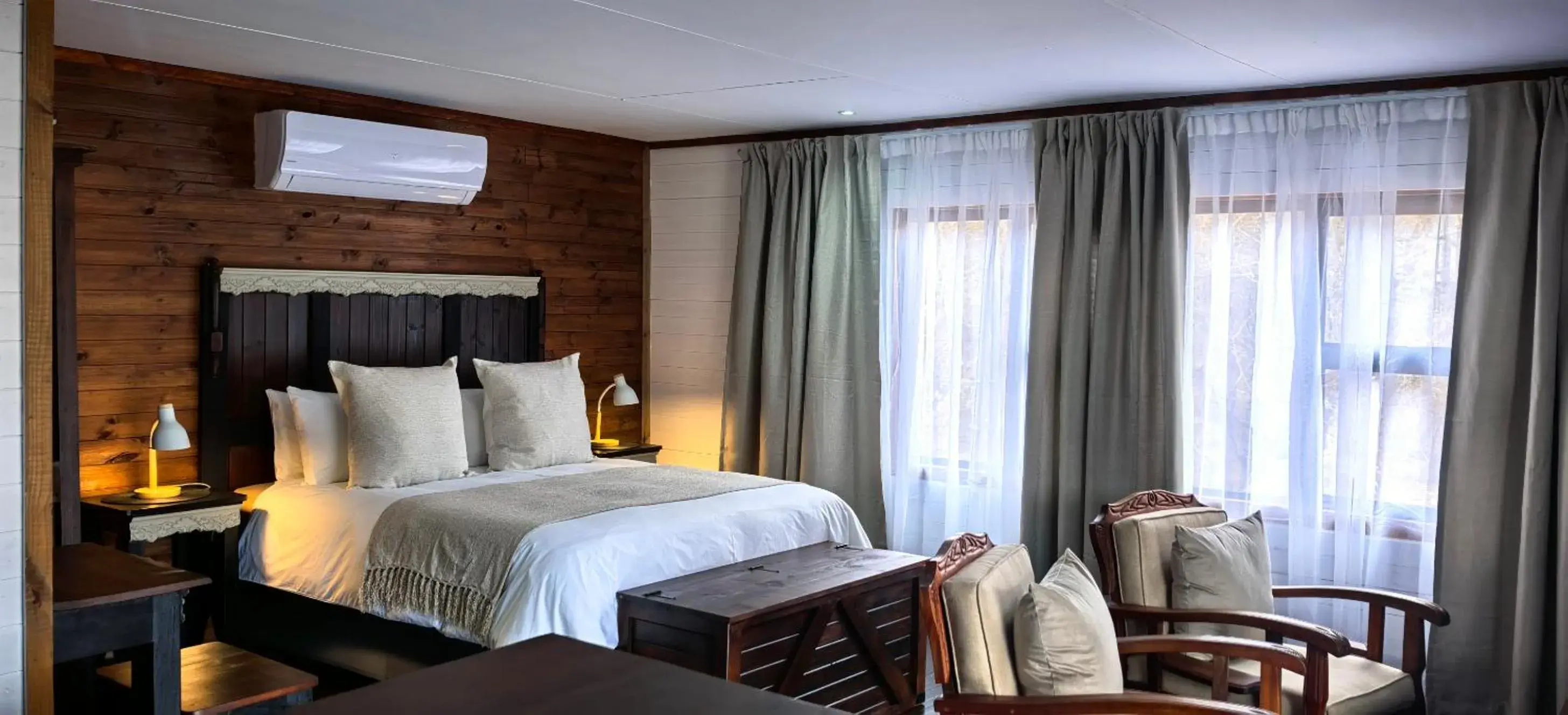 Deluxe Cabin in River Rock Lodge Deluxe Cabin in River Rock Lodge