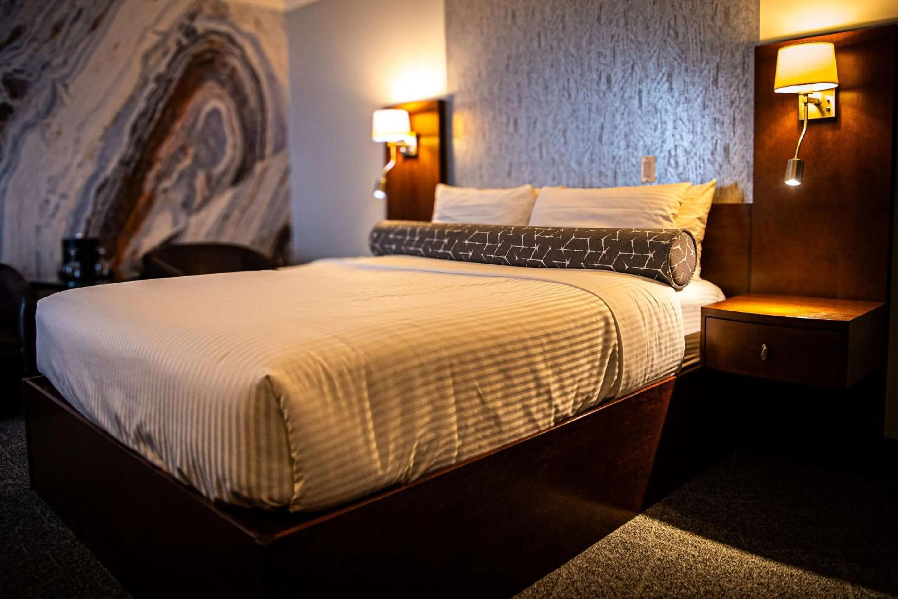 Bedroom, Bed in Le Noranda Hotel & Spa, an Ascend Collection Hotel