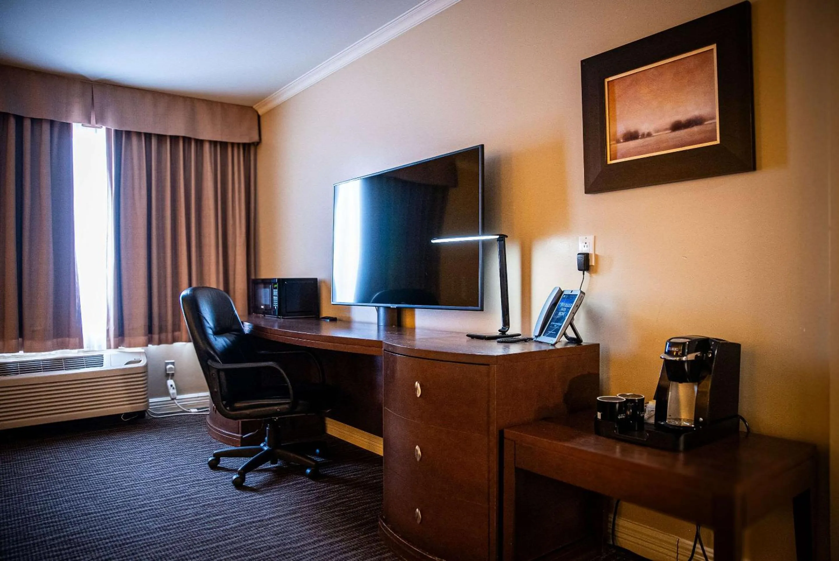 Bedroom in Le Noranda Hotel & Spa, an Ascend Collection Hotel