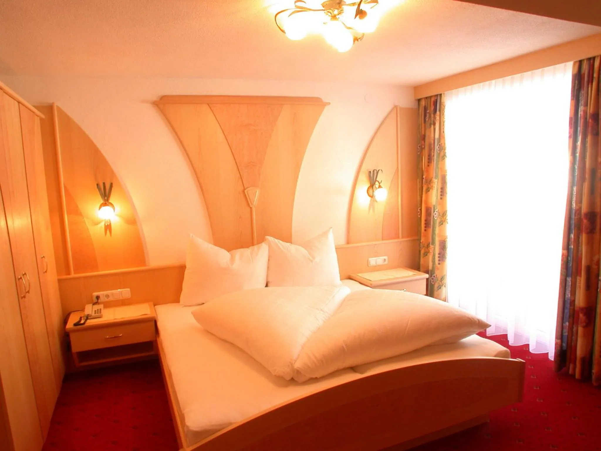 Day, Bed in Hotel Garni Pradella