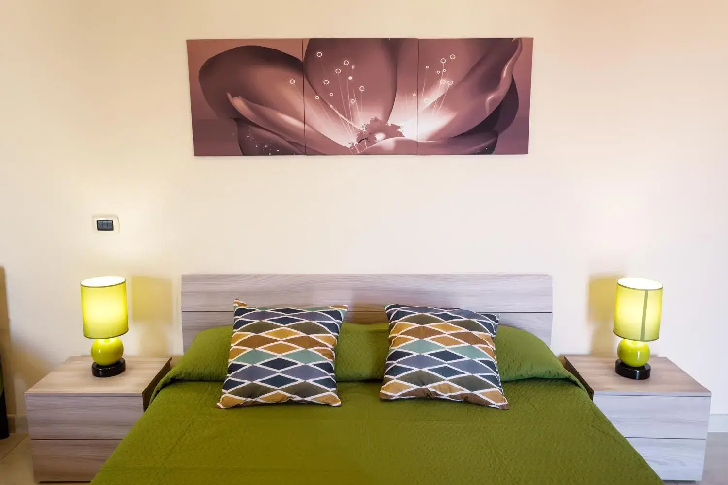 Quadruple Room with Mountain View in Rocca degli Etnei Quadruple Room with Mountain View in Rocca degli Etnei