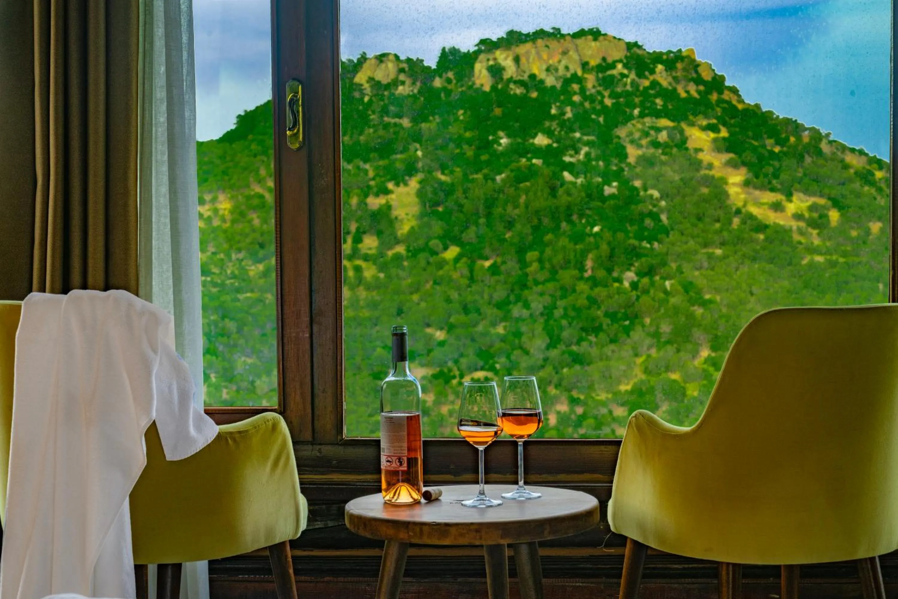 room service in Assos Kartal Yuvası Hotel