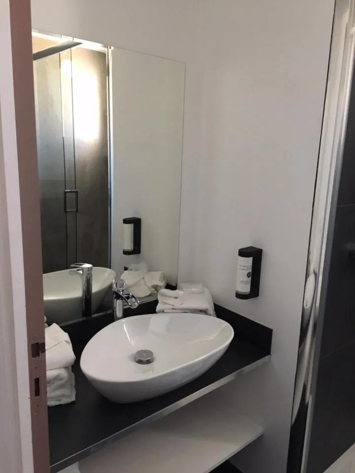 Bathroom in Le Fangassier