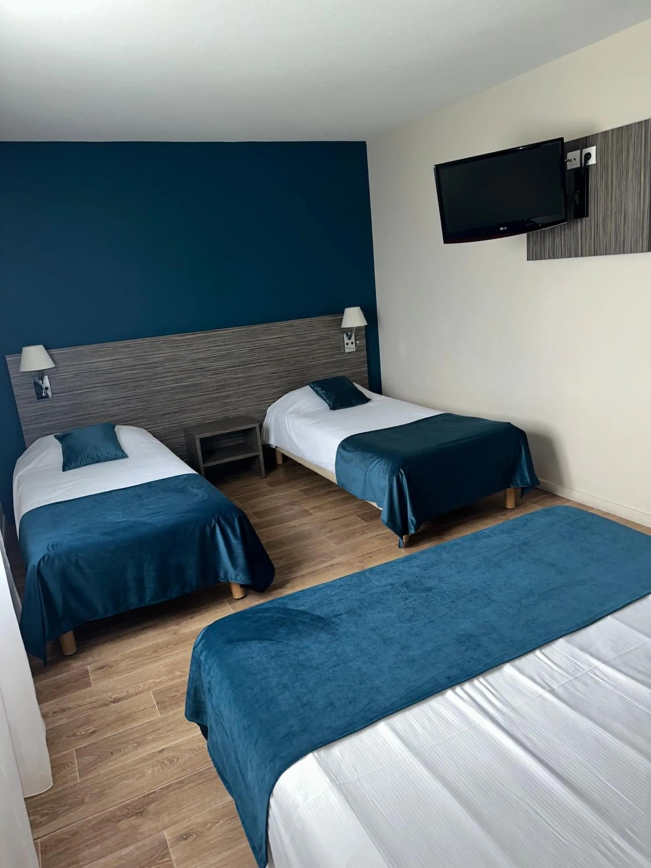 Bedroom, Bed in Hotel Caiman