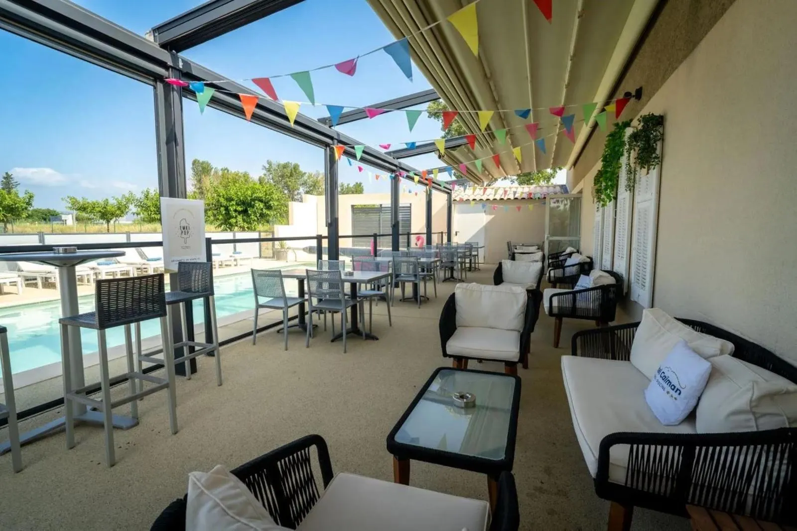 Patio in Hotel Caiman