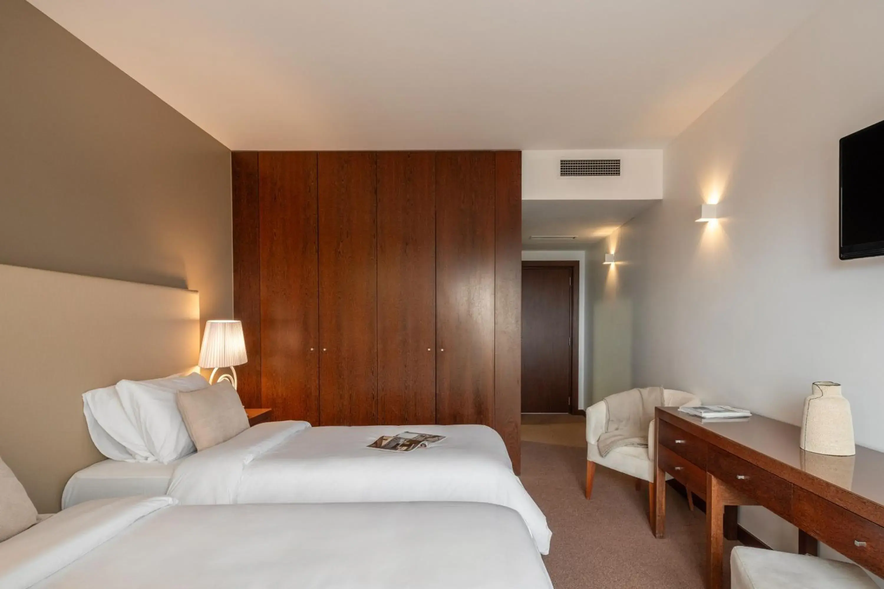 Double or Twin Room with Extra Bed in Sao Felix Hotel Hillside & Nature Double or Twin Room with Extra Bed in Sao Felix Hotel Hillside & Nature